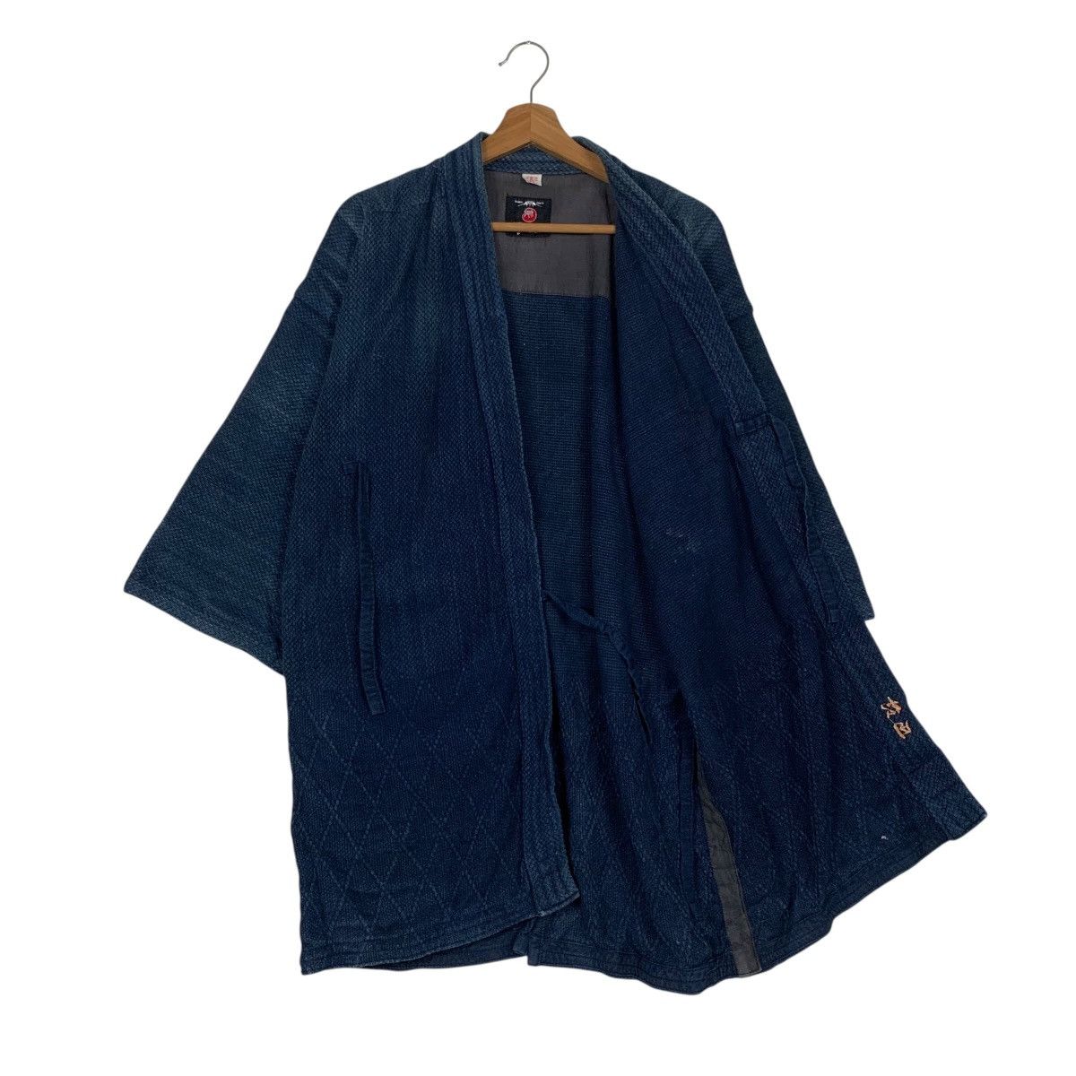 Vintage FUJI DARUMA Indigo Sashiko Thick Weave Kimono #3567-C163 Size US L / EU 52-54 / 3 - 9 Thumbnail