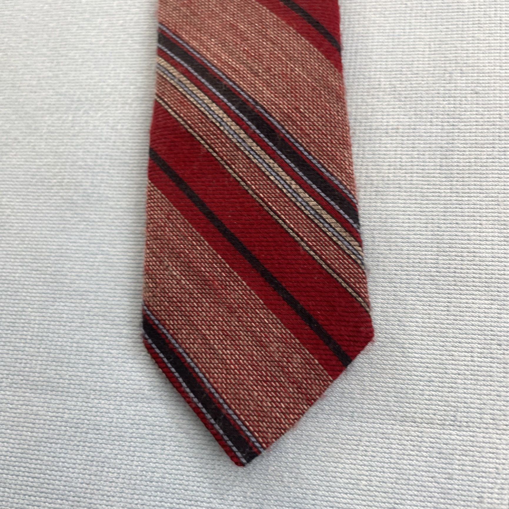 Vintage VINTAGE Stacy Stavy Cravats Wool Repp Tie 2" Slim Stripe Red Texture Poly Blend MCM Mod 2x54 Capsule Slim Necktie Mens Size ONE SIZE - 2 Thumbnail