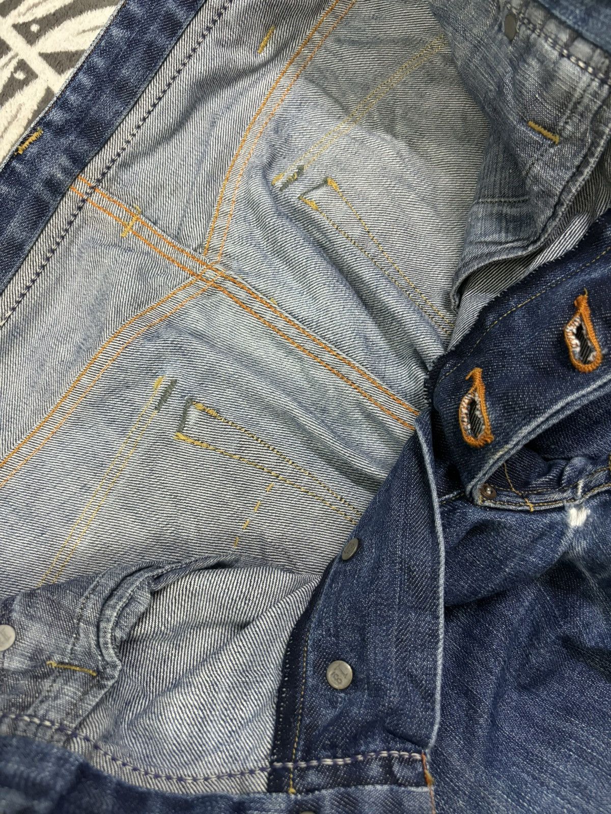 Ralph Lauren Vintage Ralph Lauren Button Fly Blue Faded Loose Fit Jeans Size US 32 / EU 48 - 19 Thumbnail