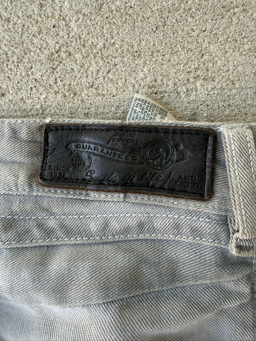 Diesel Diesel Belther 0818v Wash Regular Slim Tapered Denim Jeans Size US 26 / EU 42 - 4 Thumbnail