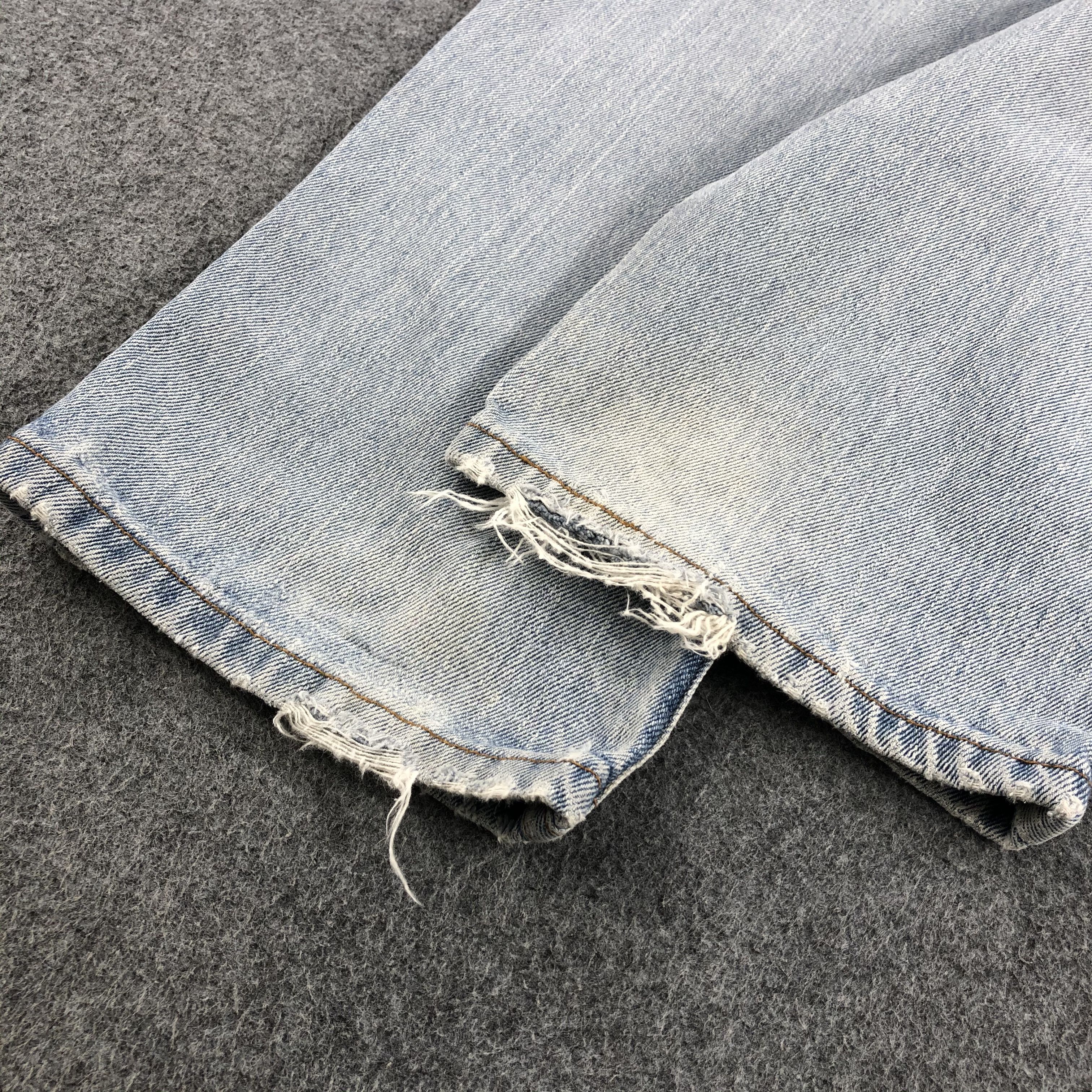Levi's × Vintage Vintage Light Wash Levis Jeans Lot 550-JM818 Size US 31 - 5 Thumbnail