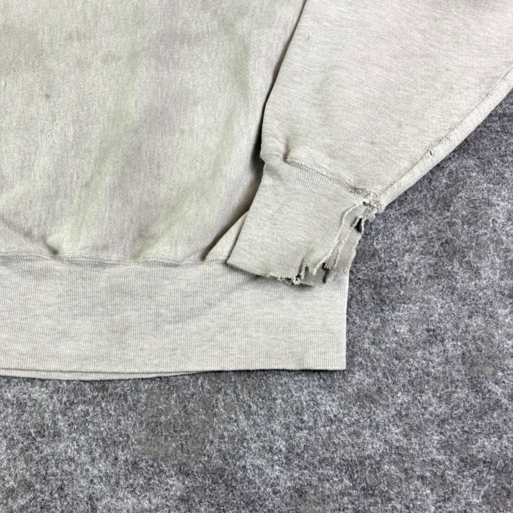 Champion VINTAGE Champion Sweatshirt Wide Reverse Weave Crew Neck XL Mens Gray 90s Size US XL / EU 56 / 4 - 6 Thumbnail