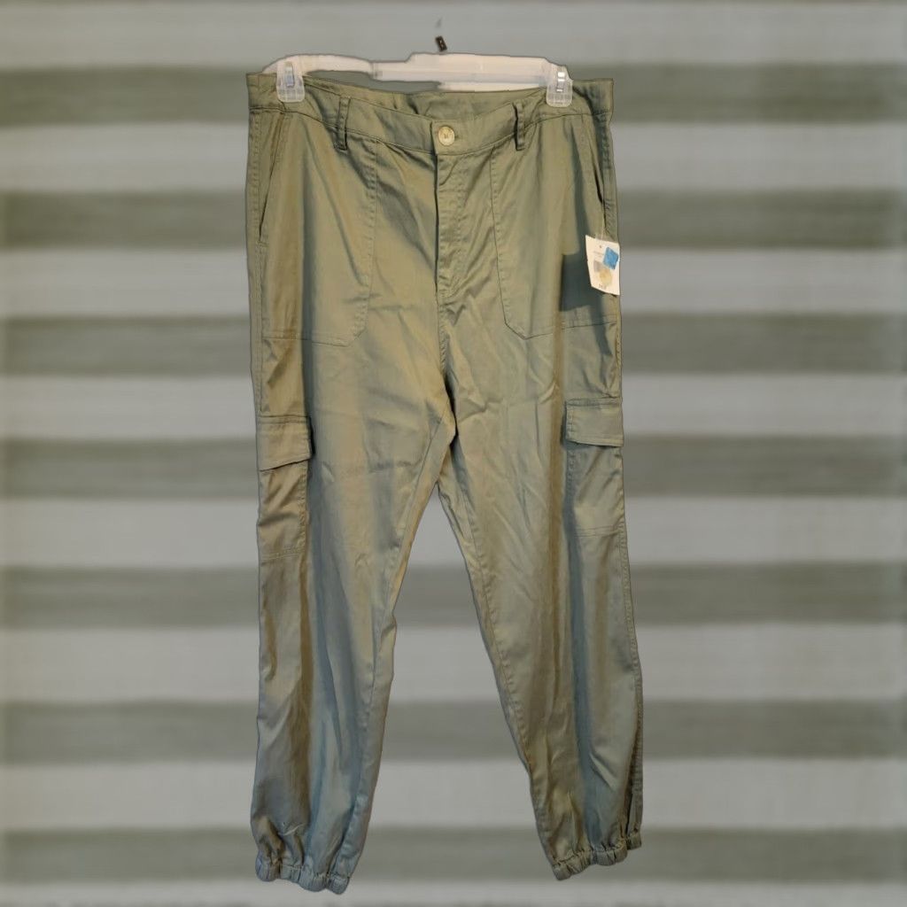 Olive Falls Creek Cargo Joggers Pants 16W Olive Khaki Women's Plus Size Fall Size 38" / US 16 / IT 52 - 1 Thumbnail