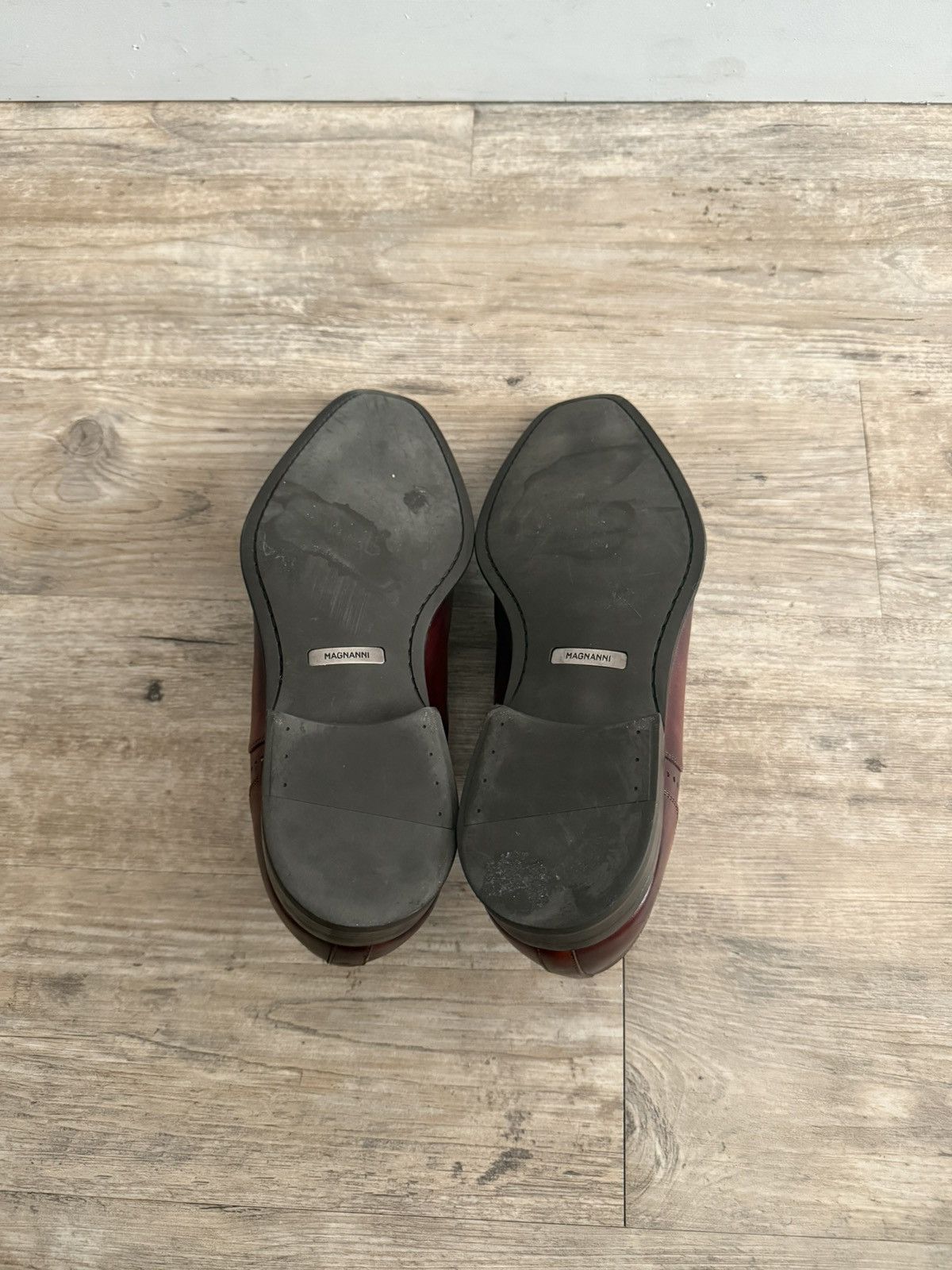 Magnanni Whole Cut Dress Shoes Size US 11 / EU 44 - 7 Thumbnail