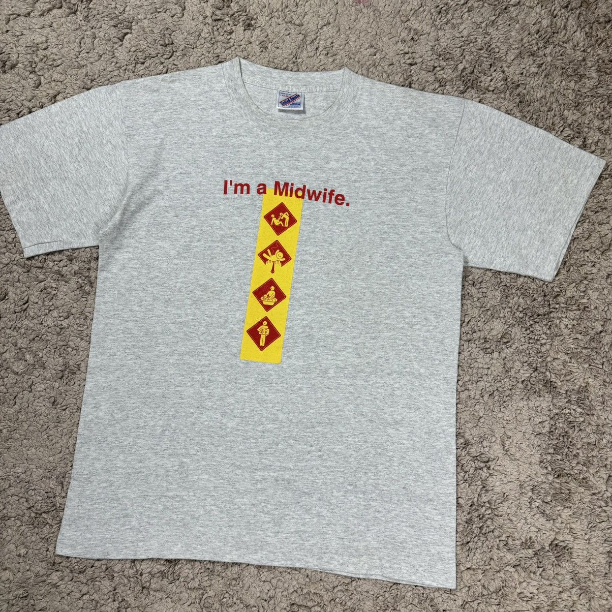Vintage Vintage Art Im a Midwife Wording T-shirt Size US L / EU 52-54 / 3 - 4 Thumbnail