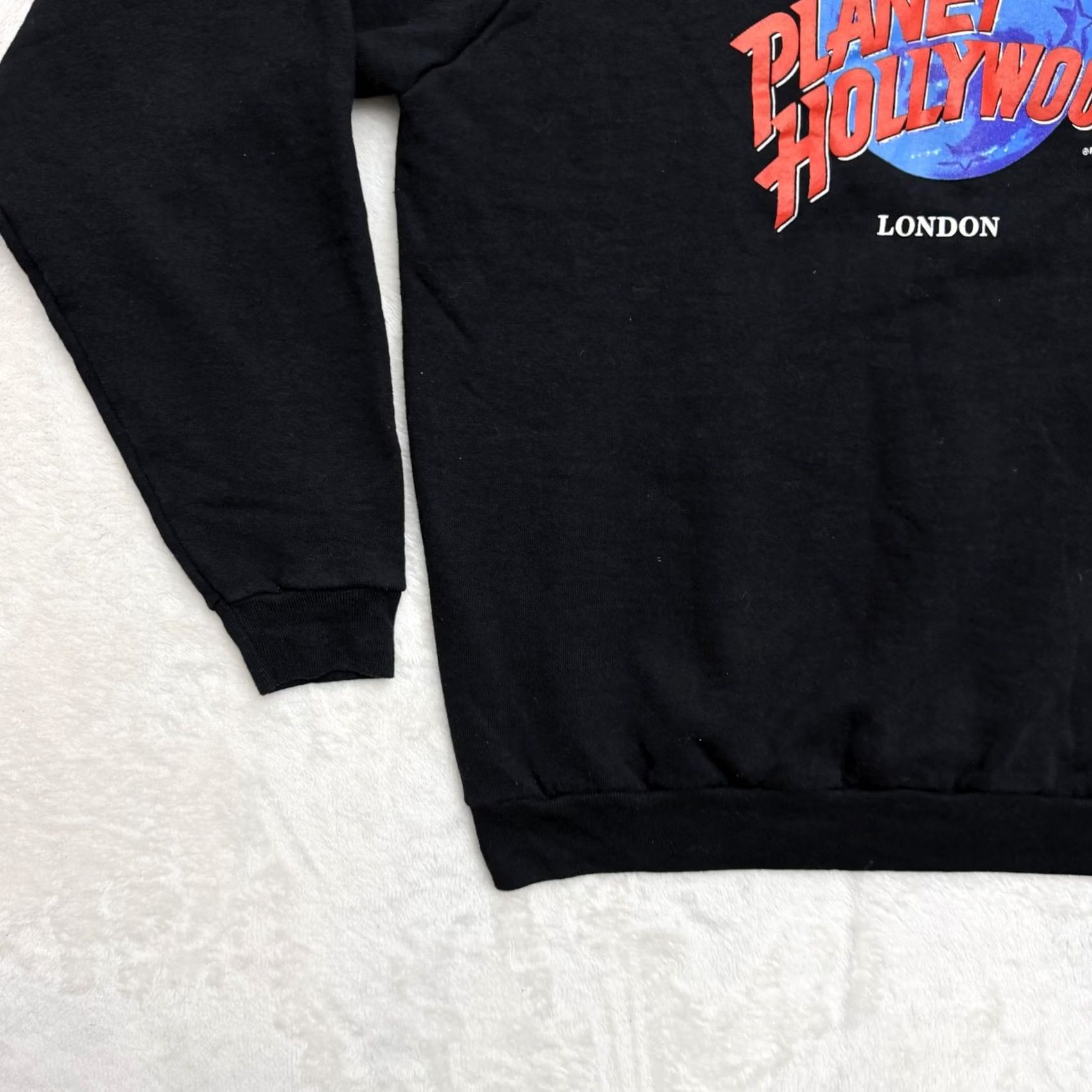 Planet Hollywood VINTAGE Planet Hollywood London Sweatshirt Mens Large Black Graphic 90s Crewneck Logo Printed Pullover Movie City Size US L / EU 52-54 / 3 - 7 Thumbnail