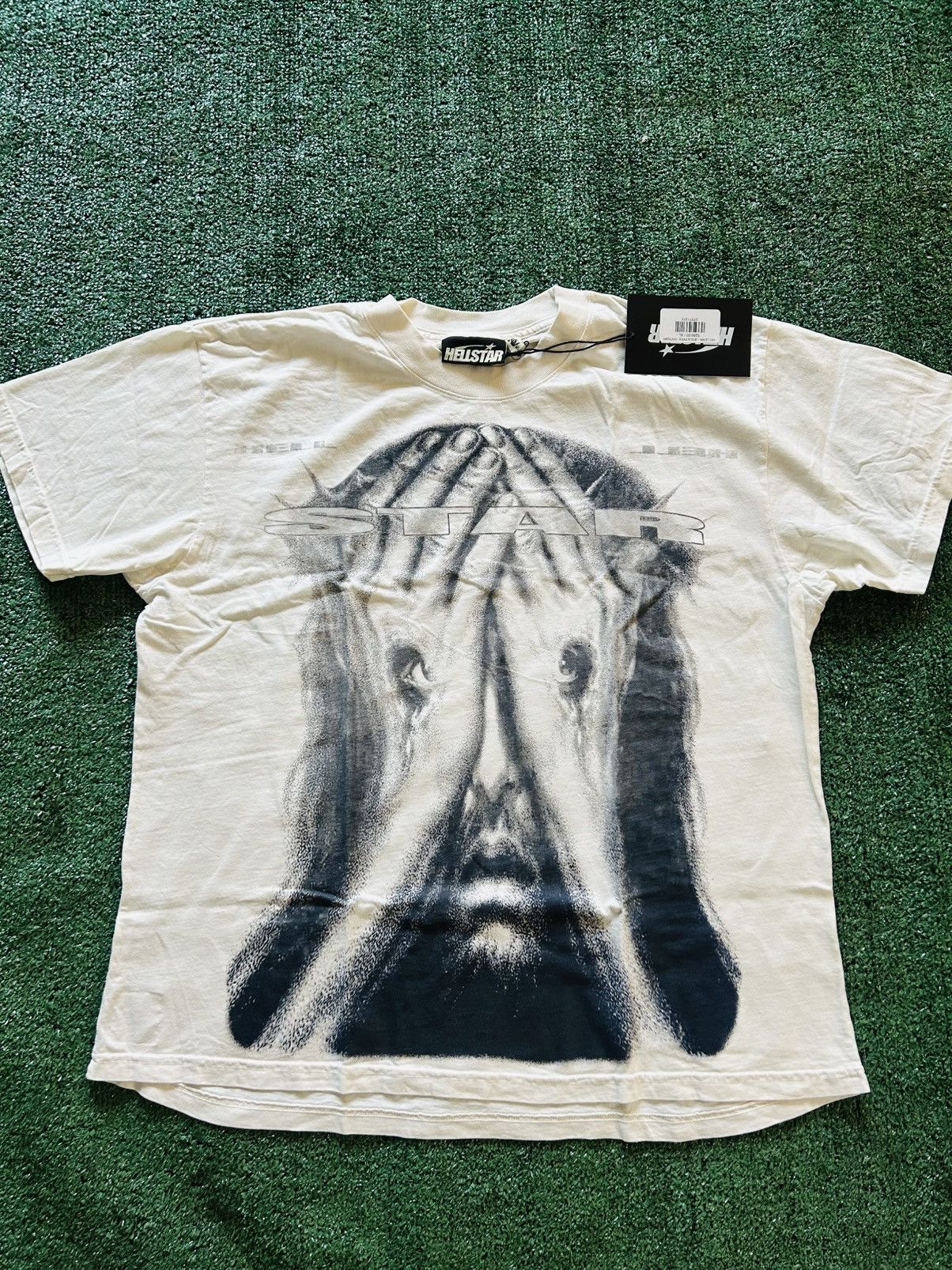 HELLSTAR HELLSTAR “JESUS EYES” CASPULE 12 TEE Sz XL BNWT Size US XL / EU 56 / 4 - 1 Thumbnail