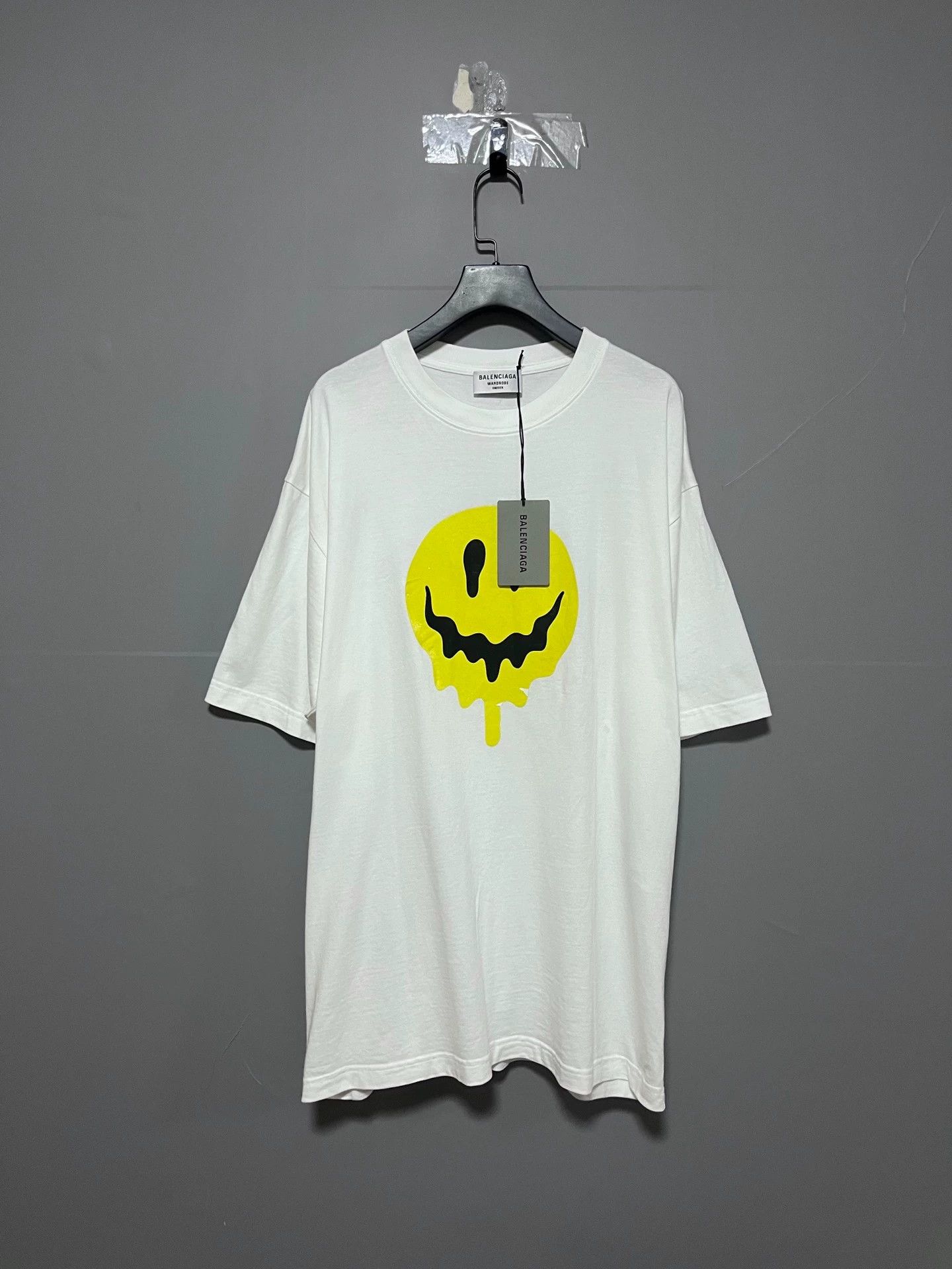 Balenciaga Balenciaga dissolves smiling face short sleeves Size US M / EU 48-50 / 2 - 1 Thumbnail