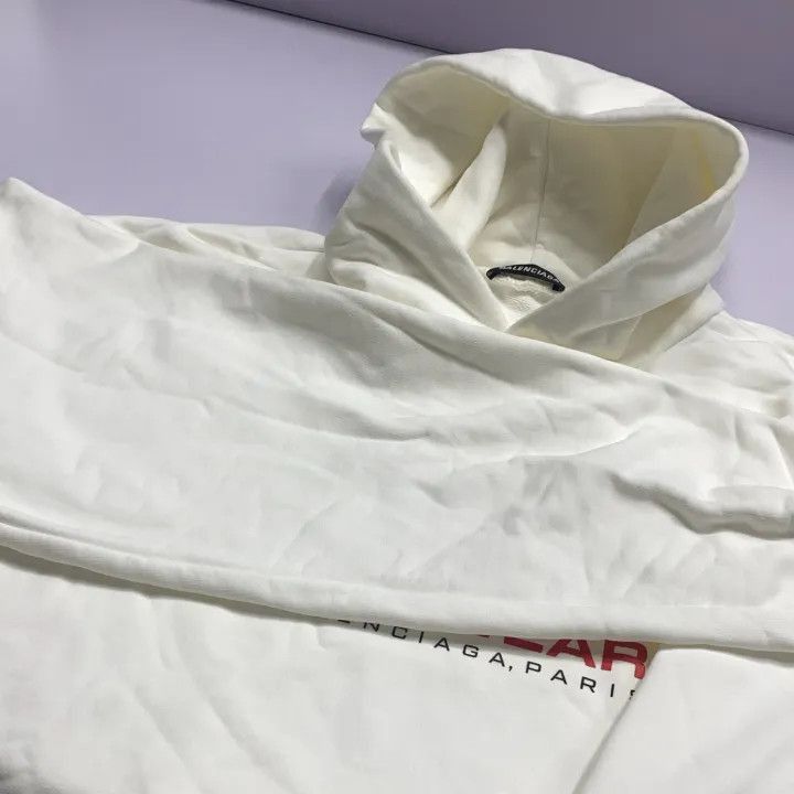 Balenciaga Balenciaga White Long Sleeve Graphic Hoodie 0079-2507 Size US XXS / EU 40 - 9 Thumbnail