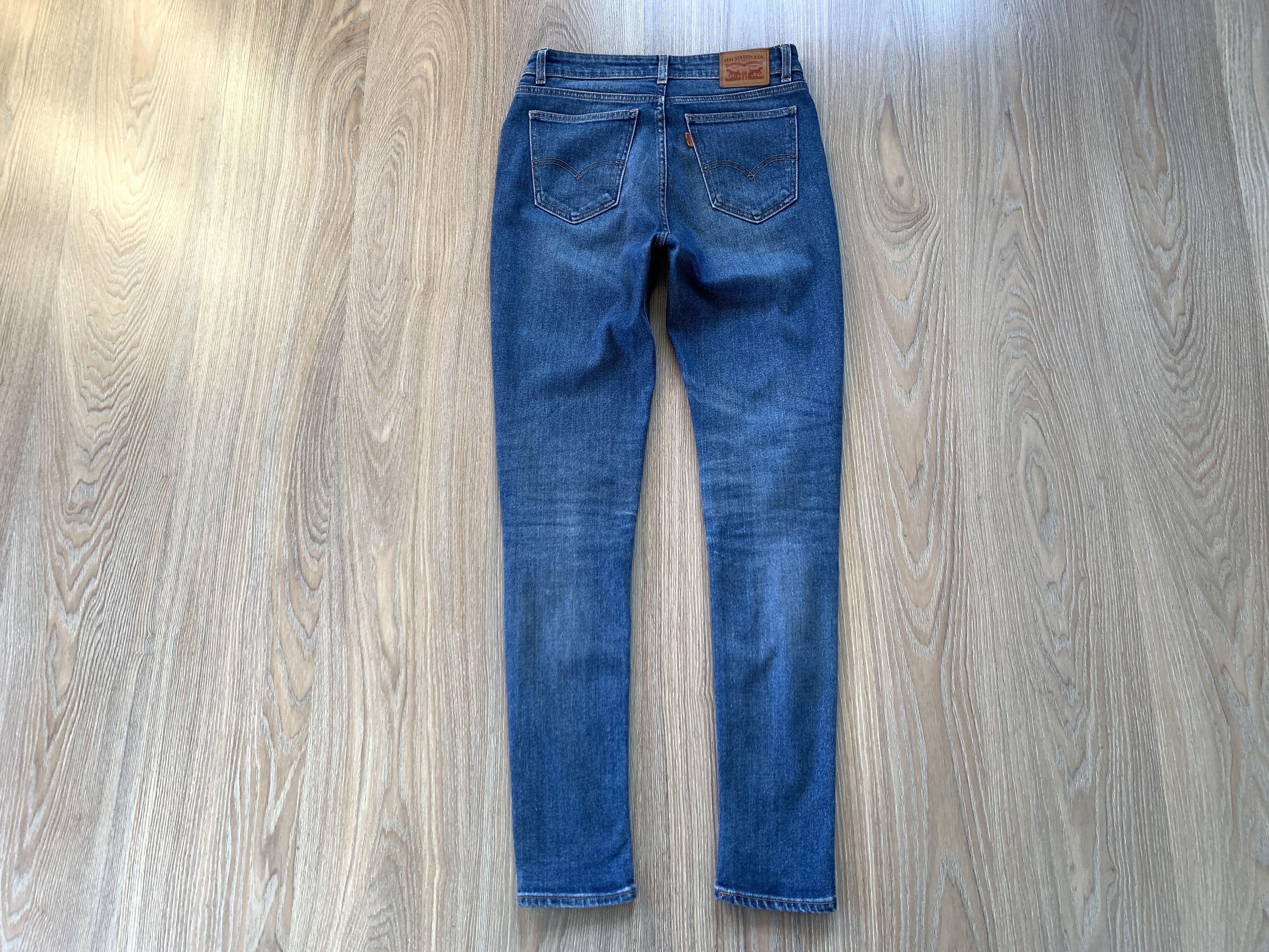 Levi's × Vintage Women’s Levis 721 Vintage High Rise Skinny Jeans Size 28" / US 6 / IT 42 - 2 Thumbnail