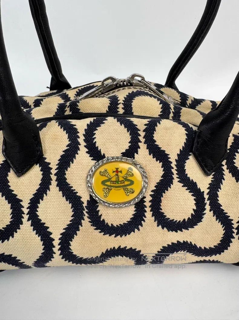 Vivienne Westwood Vivienne Westwood size os Classic Pirate Pattern Bowling Ba Size ONE SIZE - 2 Thumbnail