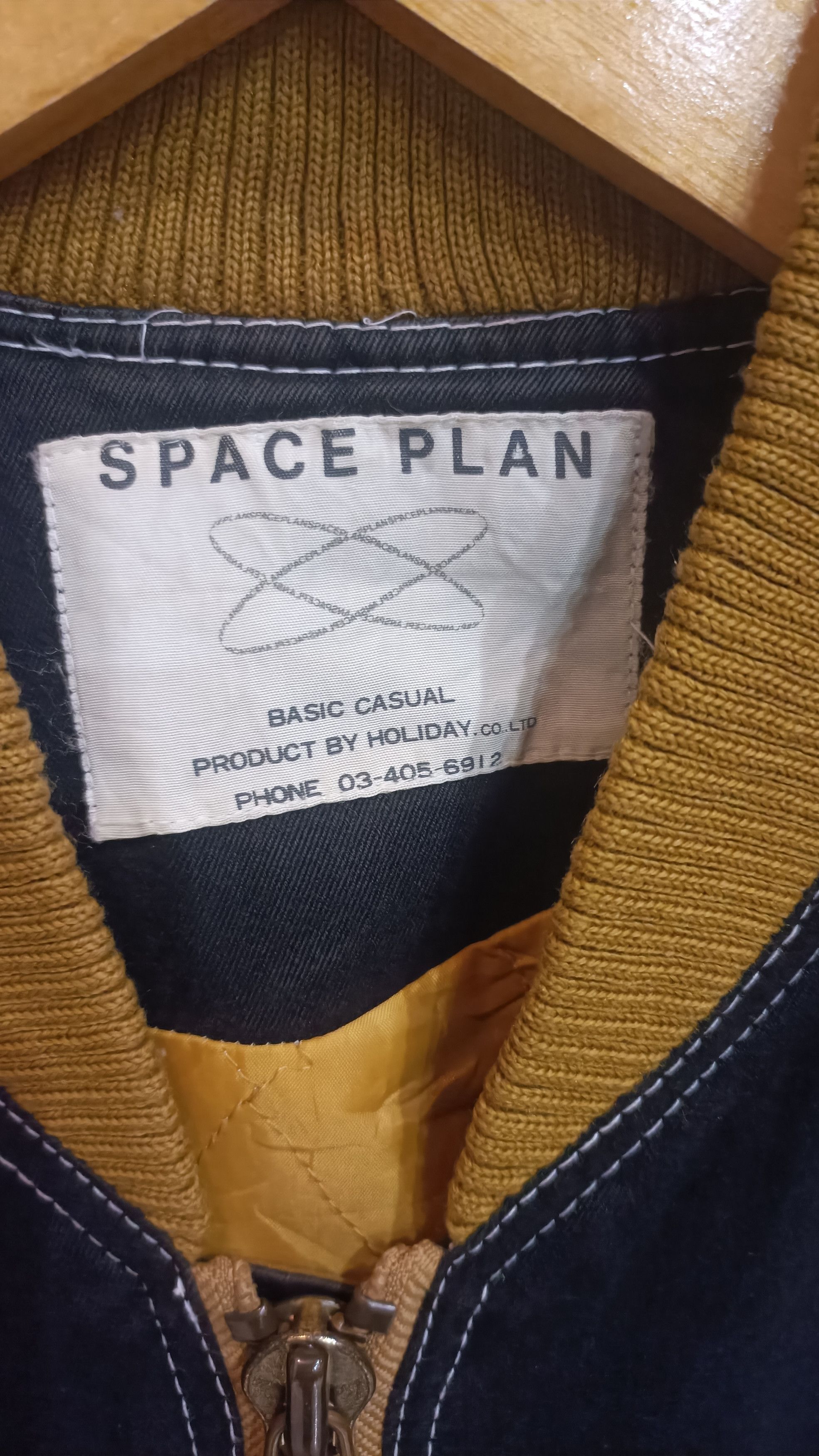 Vintage Space plan x japanese brand Size US L / EU 52-54 / 3 - 4 Thumbnail
