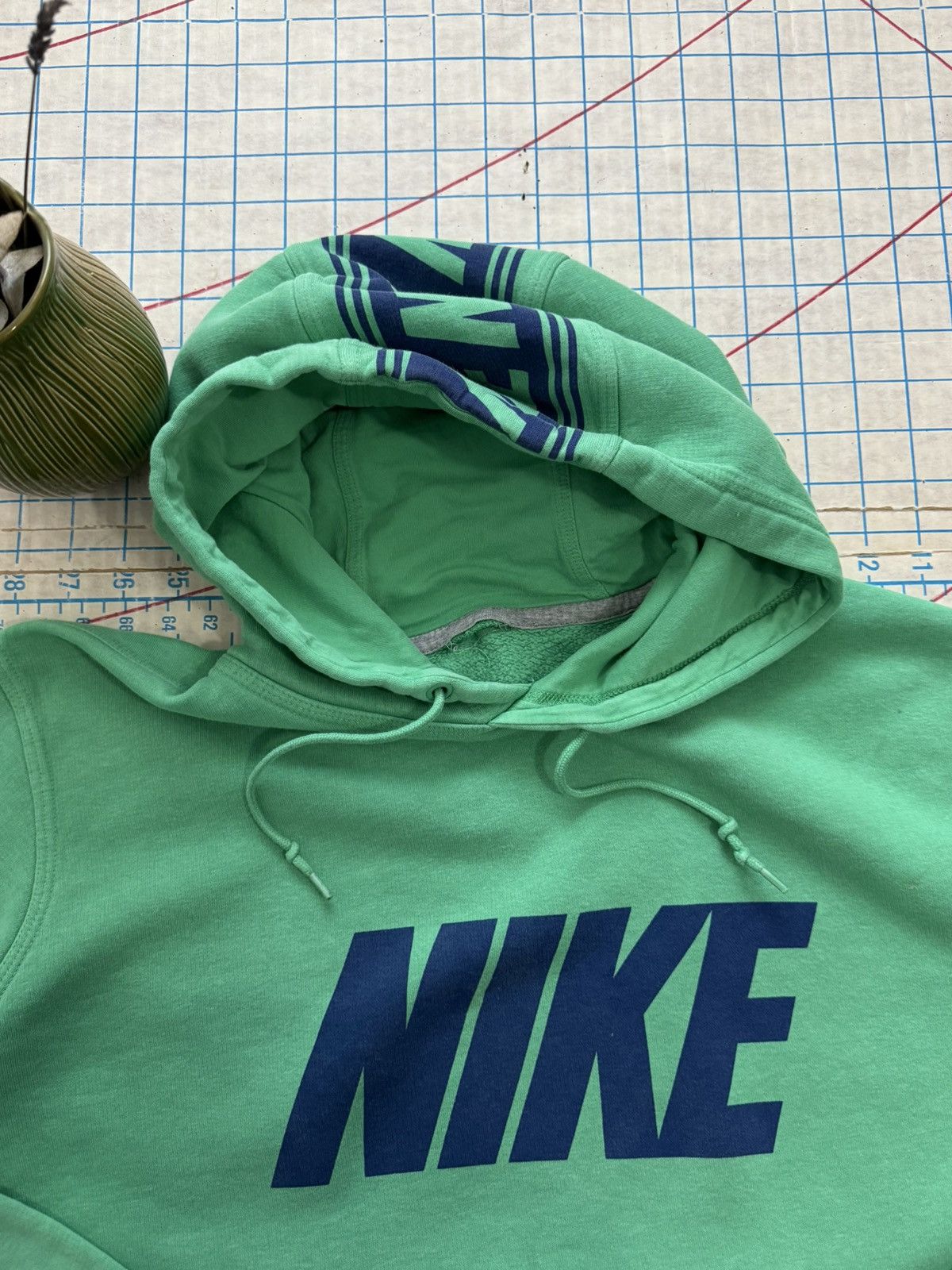 Nike × Vintage Vintage Y2K Nike Spell Out Hoodie Green Fits Size XL Size US XL / EU 56 / 4 - 9 Thumbnail