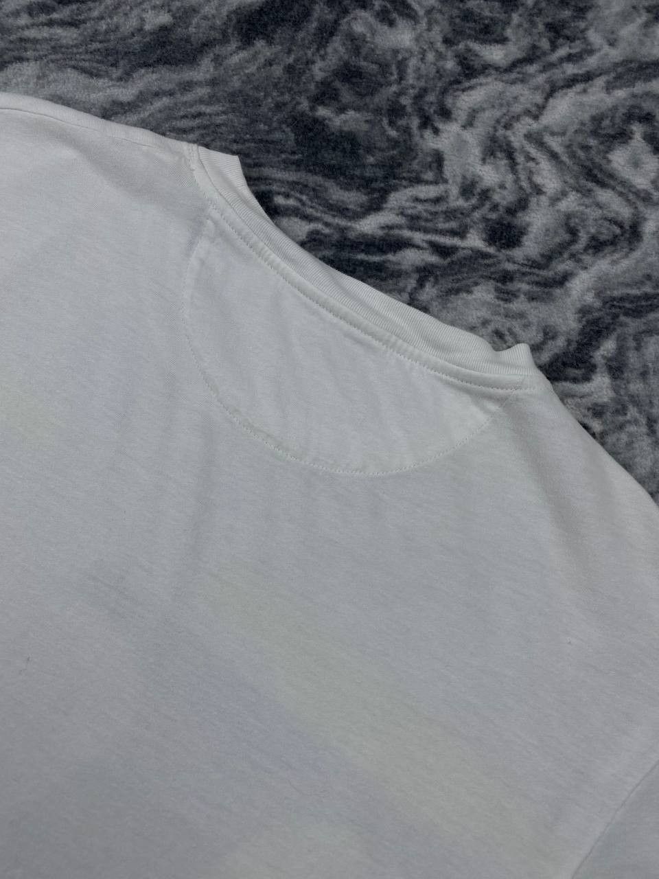 Valentino Valentino Garavani V Logo T-Shirt Big Logo Men Size S White Size US S / EU 44-46 / 1 - 13 Thumbnail
