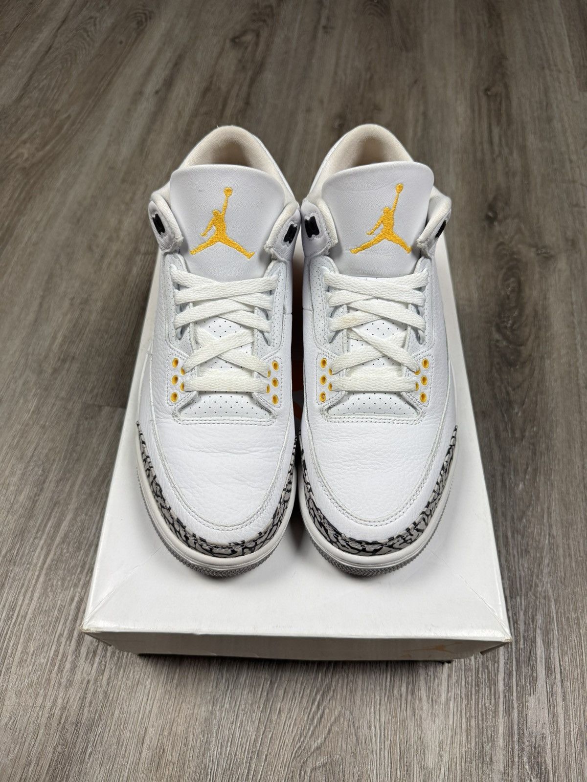 Jordan Brand Air Jordan 3 Retro Laser Orange Size 10W/8.5M Size US 8.5 / EU 41-42 - 2 Thumbnail
