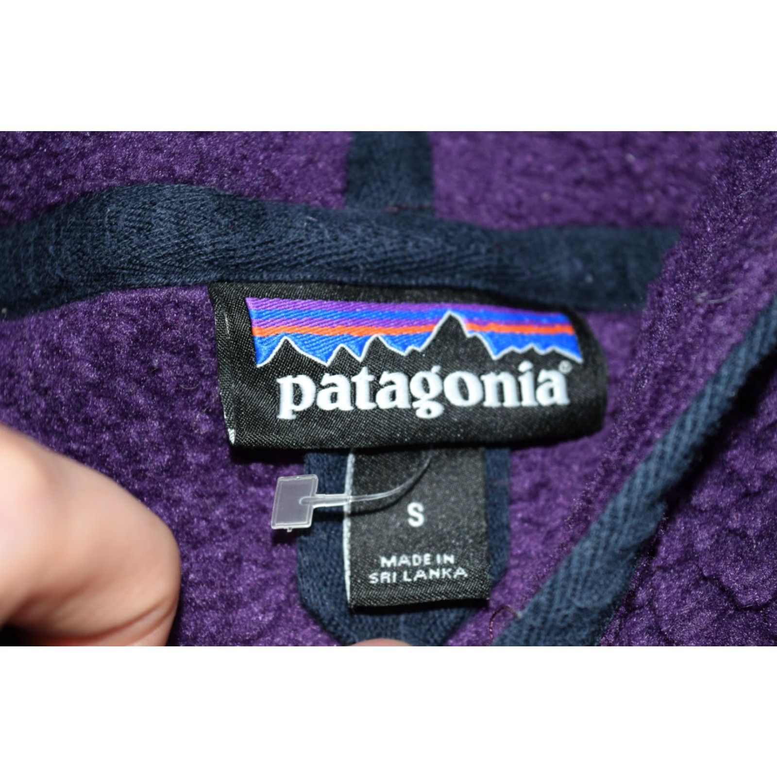 Patagonia PATAGONIA WOMENS FLEECE SHEARLING CARDIGAN HOODED BUTTON UP PURPLE EGGPLANT SZ S Size S / US 4 / IT 40 - 5 Thumbnail