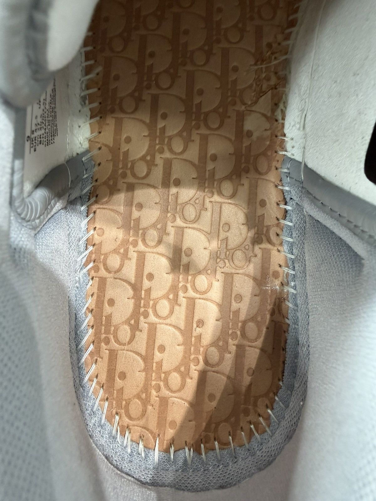 Dior × Jordan Brand Air Jordan 1 Low Dior Size 9 (2020) Size US 9 / EU 42 - 25 Thumbnail