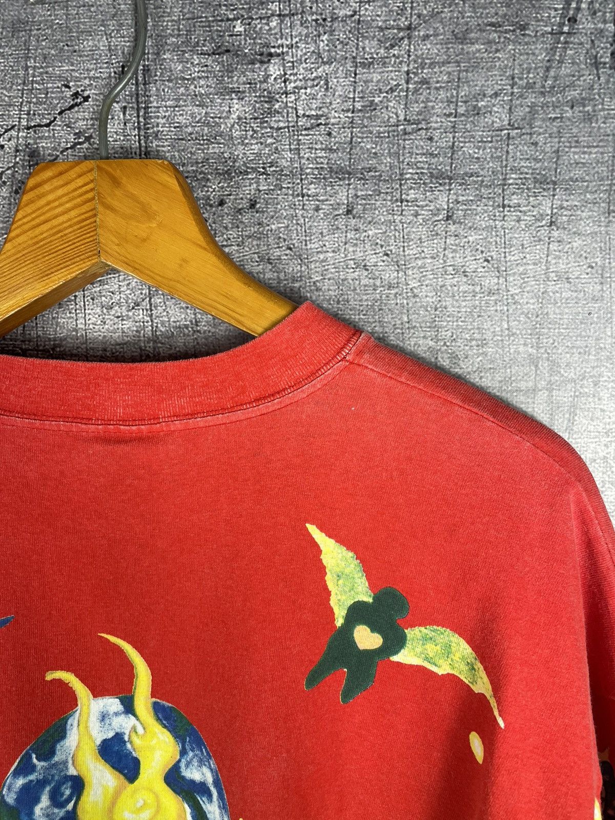 Band Tees Vintage 90s Carlos Santana Sacred Fire all-over print Tee Size US XL / EU 56 / 4 - 16 Thumbnail