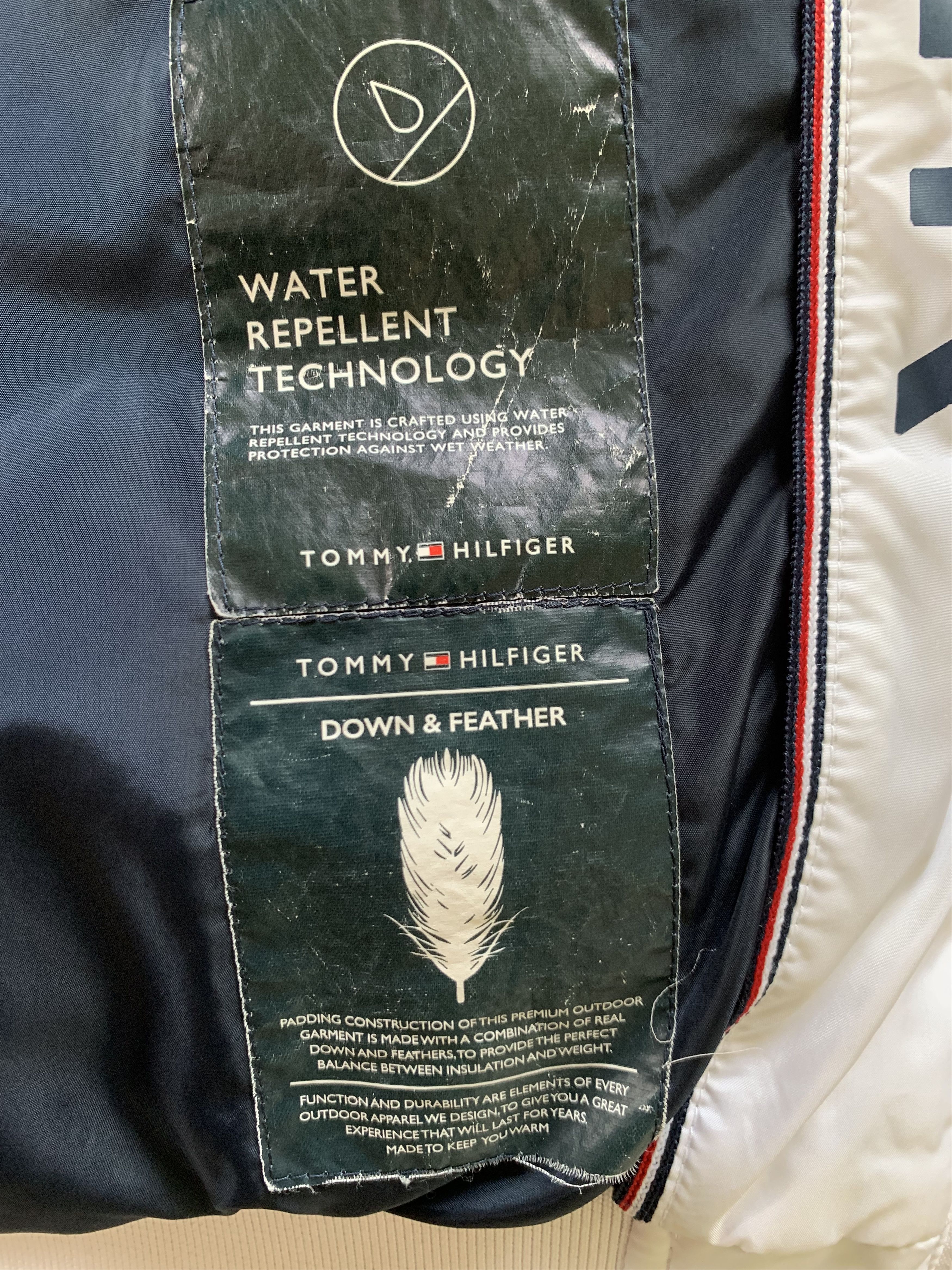 Tommy Hilfiger Tommy Hilfiger White Down Jacket Size US M / EU 48-50 / 2 - 9 Thumbnail