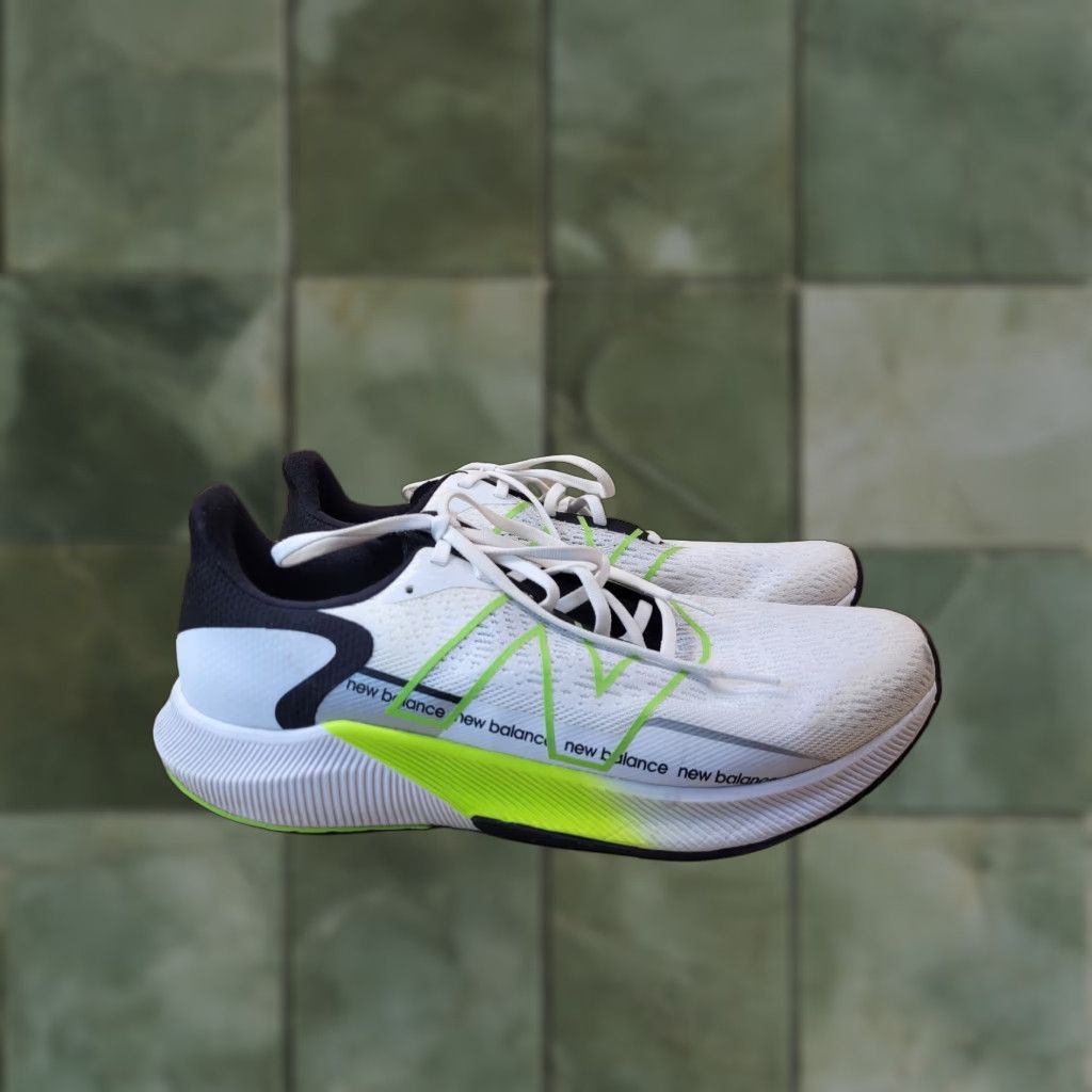New Balance Mens FuelCell Propel V2 MFCPRLG2 White Green Black Size 12 EE Sneakers