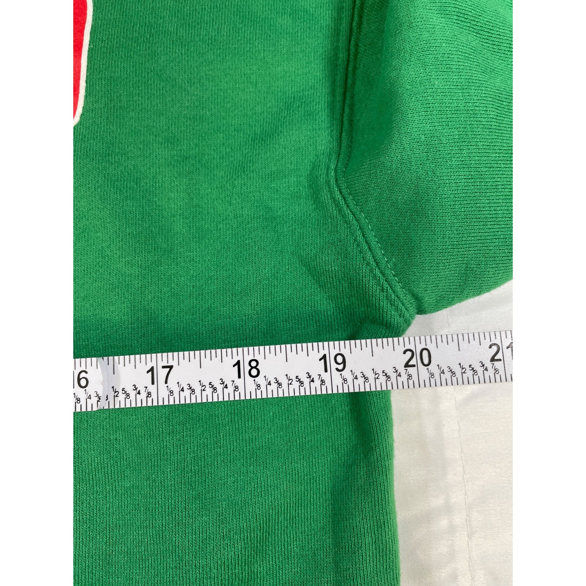 Forever 21 Fleece Navidad womens Christmas Sweatshirt Size M SKU 6973 Size M / US 6-8 / IT 42-44 - 5 Thumbnail