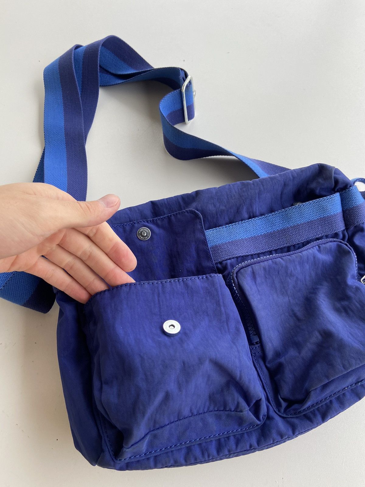 Vintage Kipling Vintage Bag Y2K Style Hype Messenger Size ONE SIZE - 10 Thumbnail