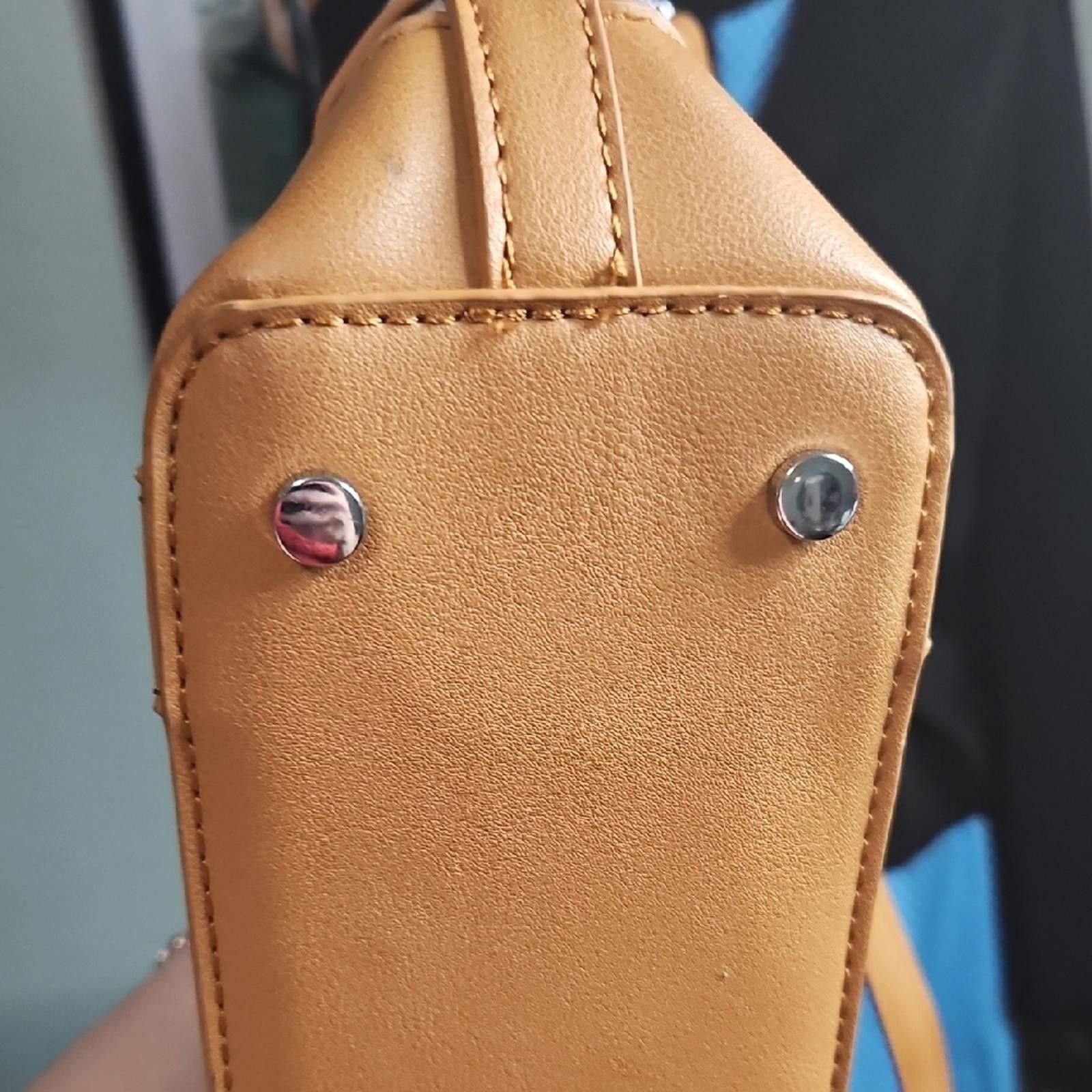 Other Stylish Tan Handbag Size ONE SIZE - 2 Thumbnail