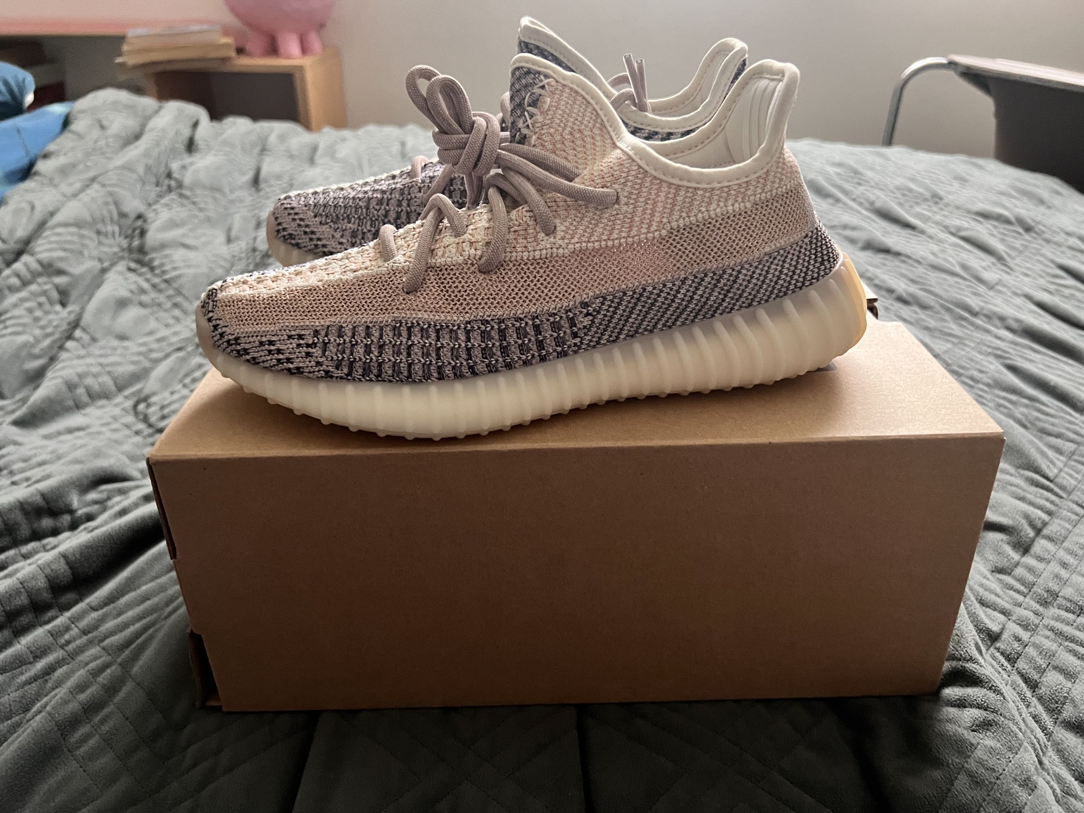 Adidas × Kanye West × Yeezy Yeezy 350 Ash Pearl Size US 7 / EU 40 - 3 Thumbnail