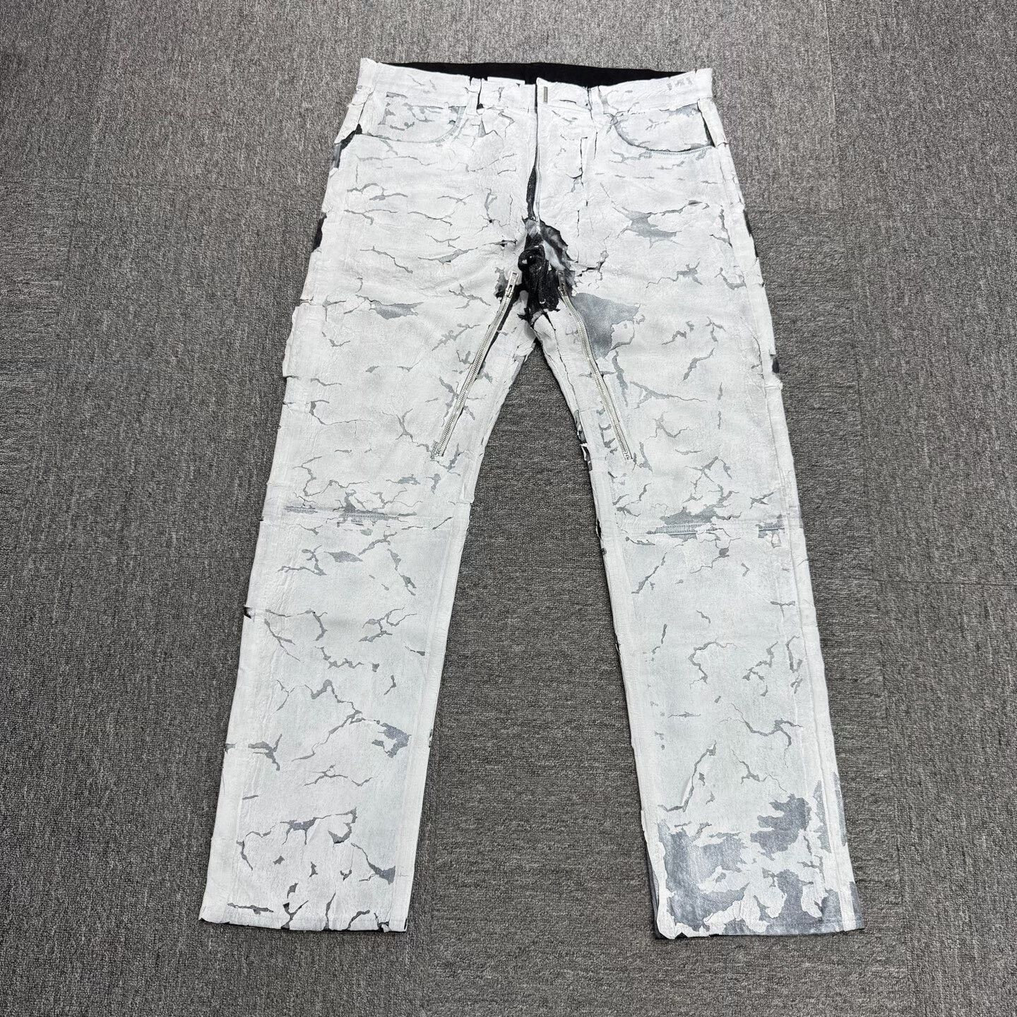 Givenchy Givenchy Crackled Denim Pants Size 36 Size US 36 / EU 52 - 1 Thumbnail