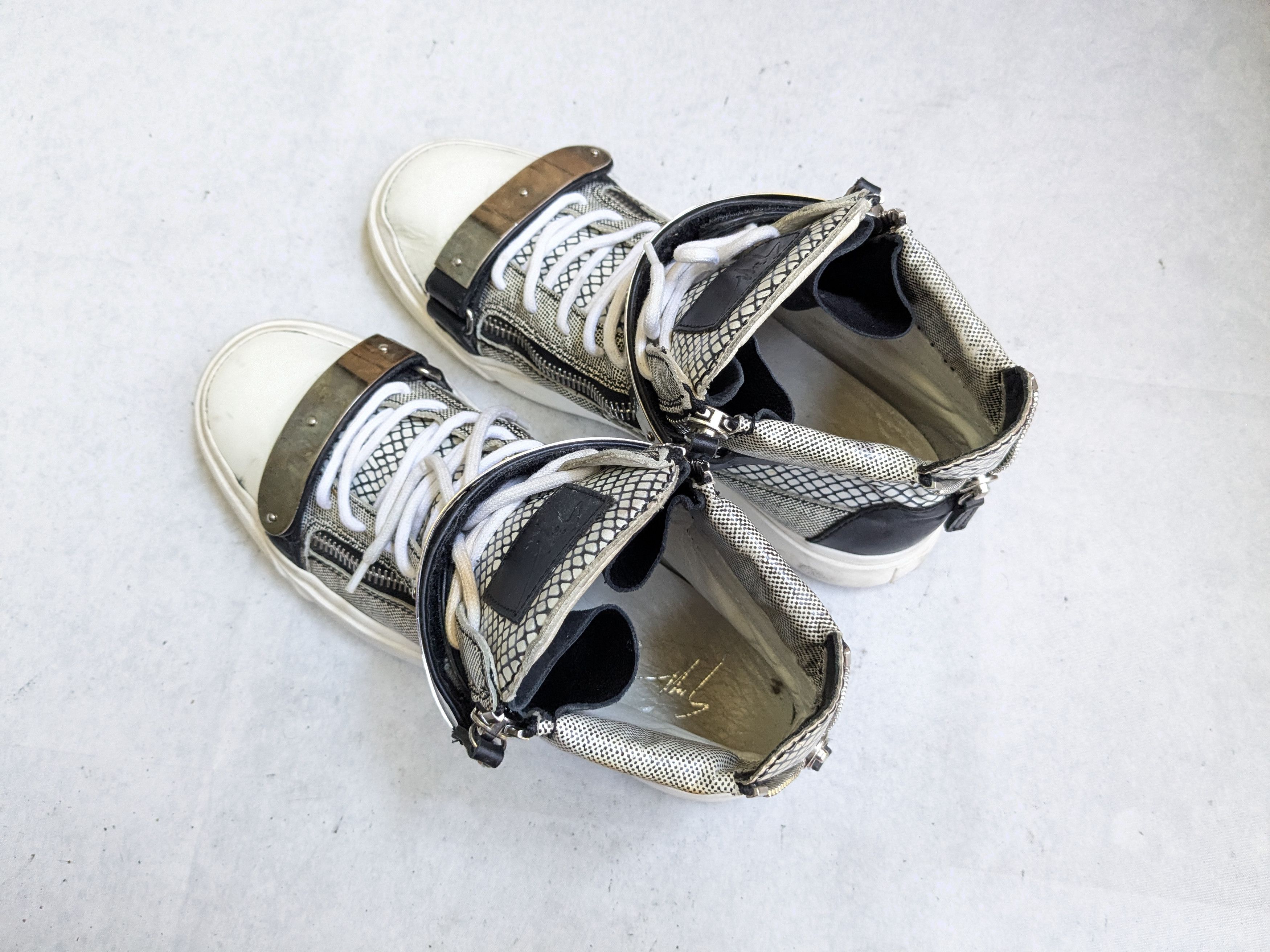 Giuseppe Zanotti Giuseppe Zanotti Sneakers Black White 10 43 High Top Leather Size US 10 / EU 43 - 16 Thumbnail