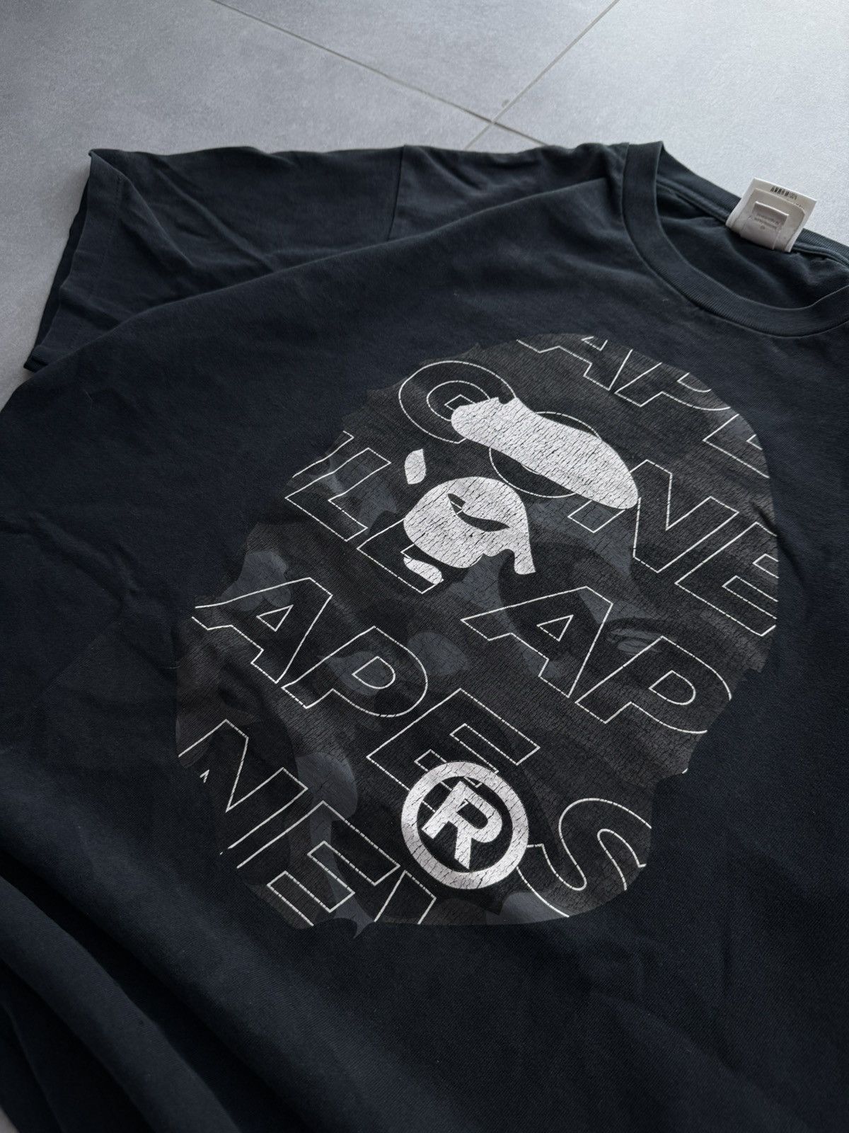 Bape A bathing Ape Vintage Big logo tee t-shirt hype y2k opium Size US L / EU 52-54 / 3 - 5 Thumbnail