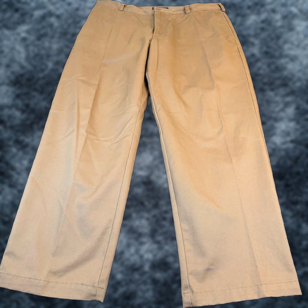 Izod VINTAGE IZOD American Chino Pants Tan Khaki 100% Cotton Mens 36x29 Flat Front Chino Pants Size US 36 / EU 52 - 1 Thumbnail
