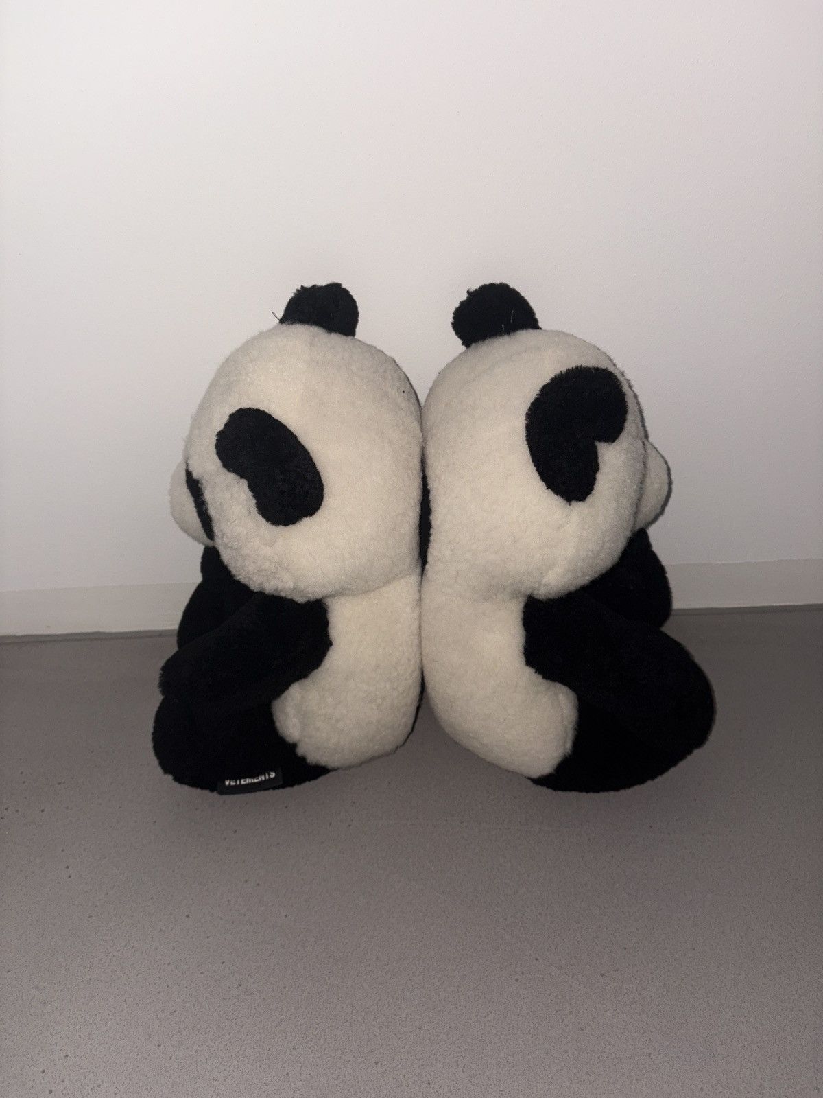 Vetements Vetements FW21 Panda Slippers Size US 6.5 / EU 39-40 - 2 Thumbnail