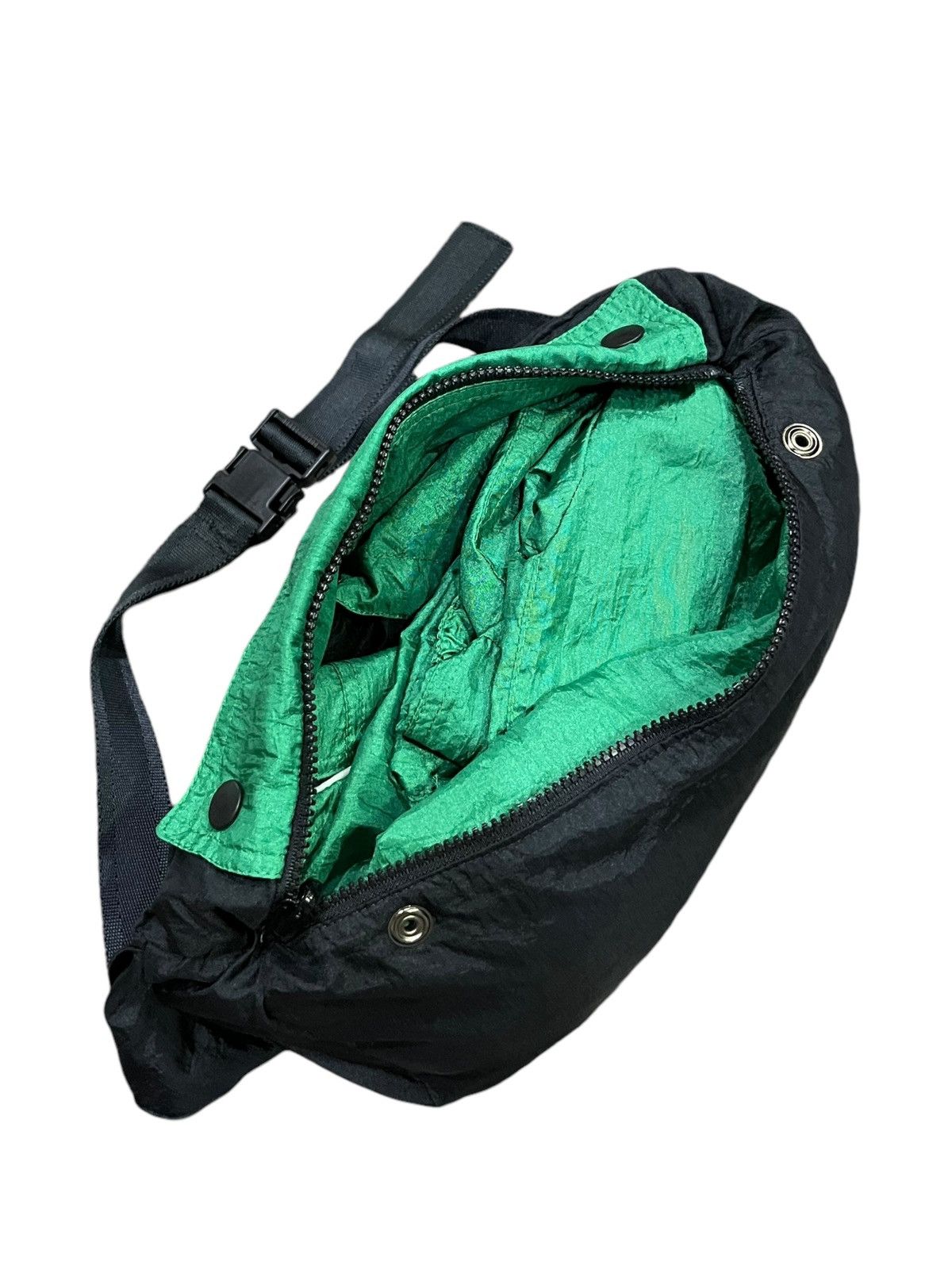 Formula 1 🇯🇵RARE🔥90’s TOM’S RACING Pocketable PouchBag Hoodie Parka Size US L / EU 52-54 / 3 - 17 Thumbnail