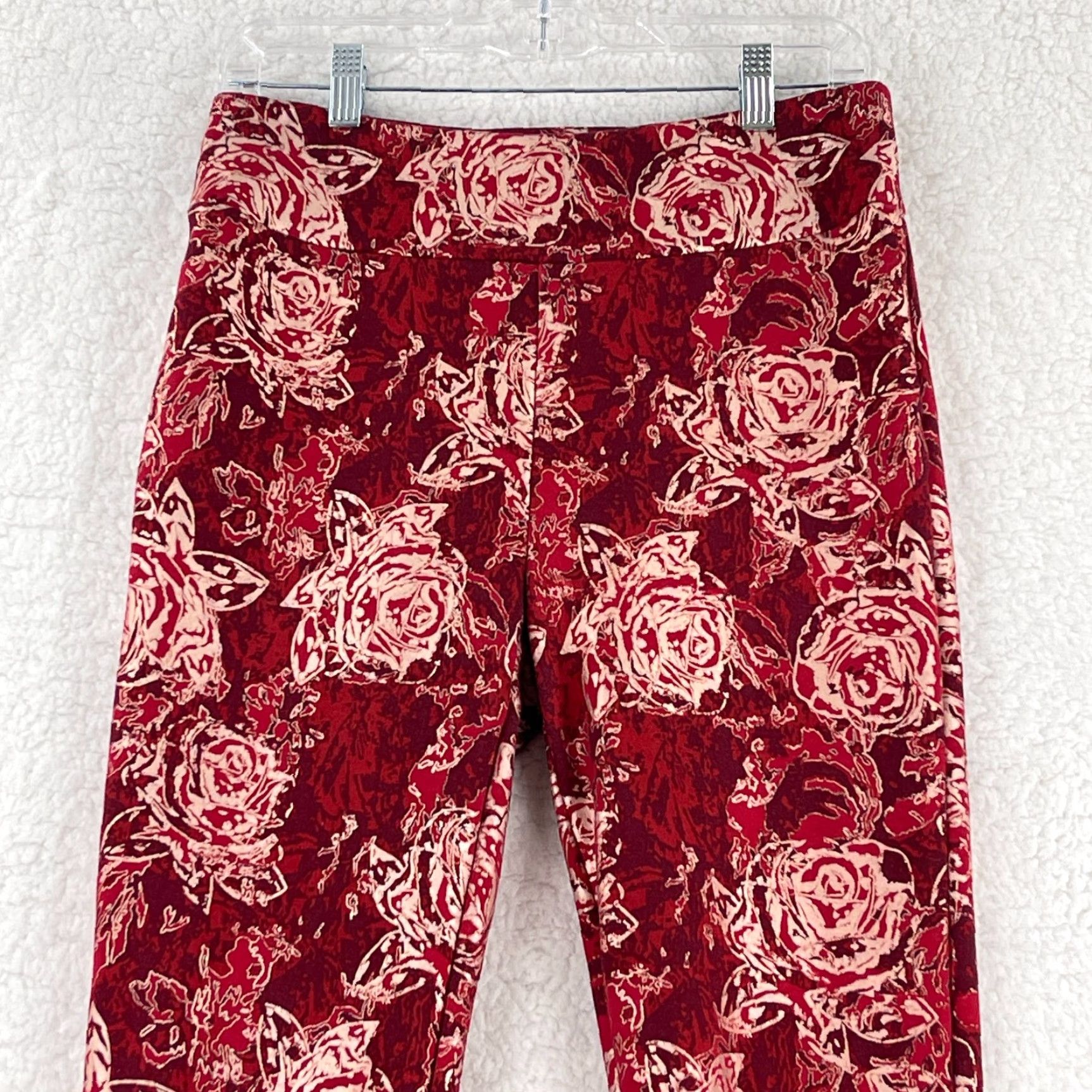 Soft Surroundings Soft Surroundings Red Floral Ponte Straight Leg Pants Womens Pull On Size Small Size 28" / US 6 / IT 42 - 2 Thumbnail