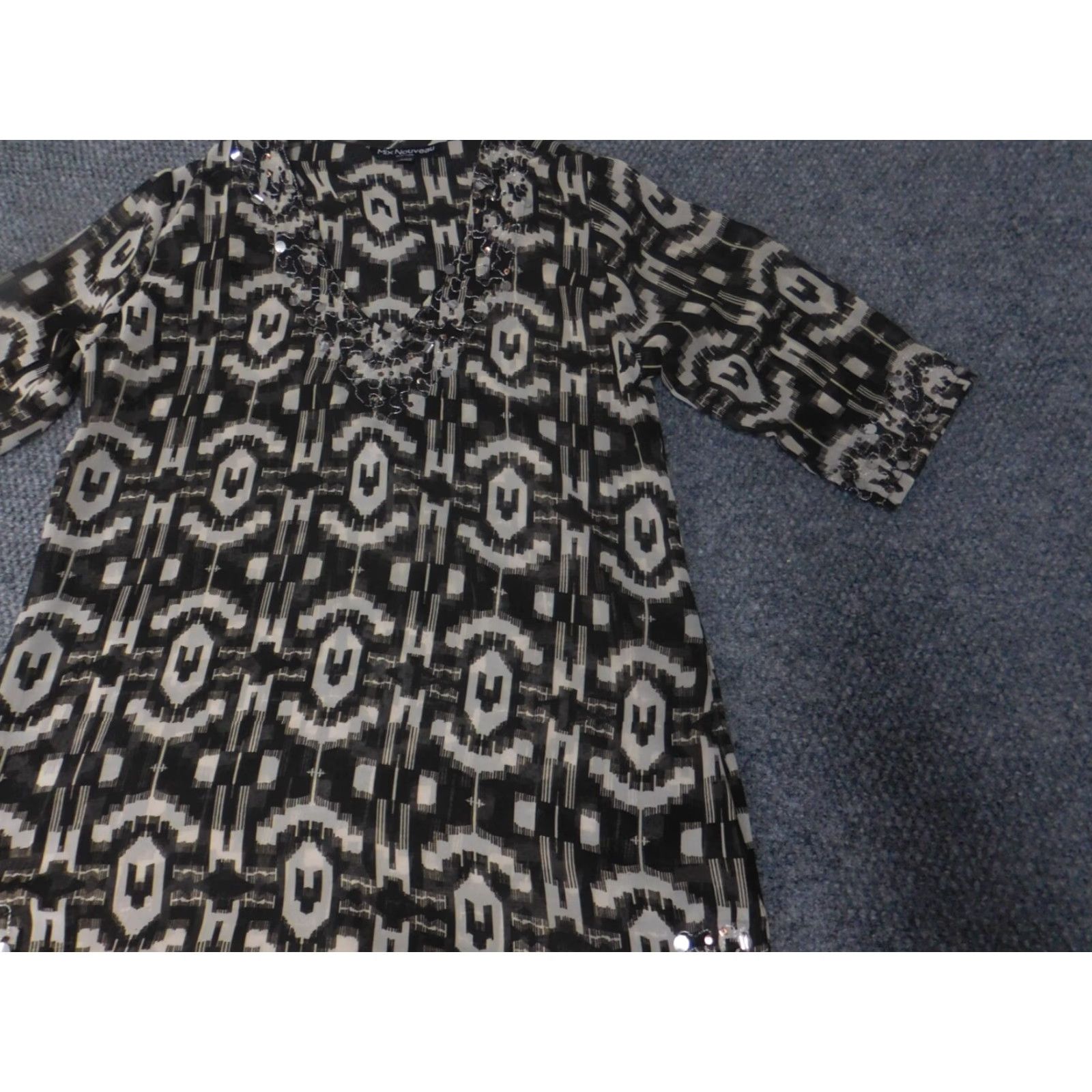 Vintage Mix Nouveau Blouse Womens M Brown Polyester Rayon Crew Neck Long Sleeve Casual Pullover Floral Butterfly Basic Stretch Casual Shirt Size M / US 6-8 / IT 42-44 - 3 Thumbnail