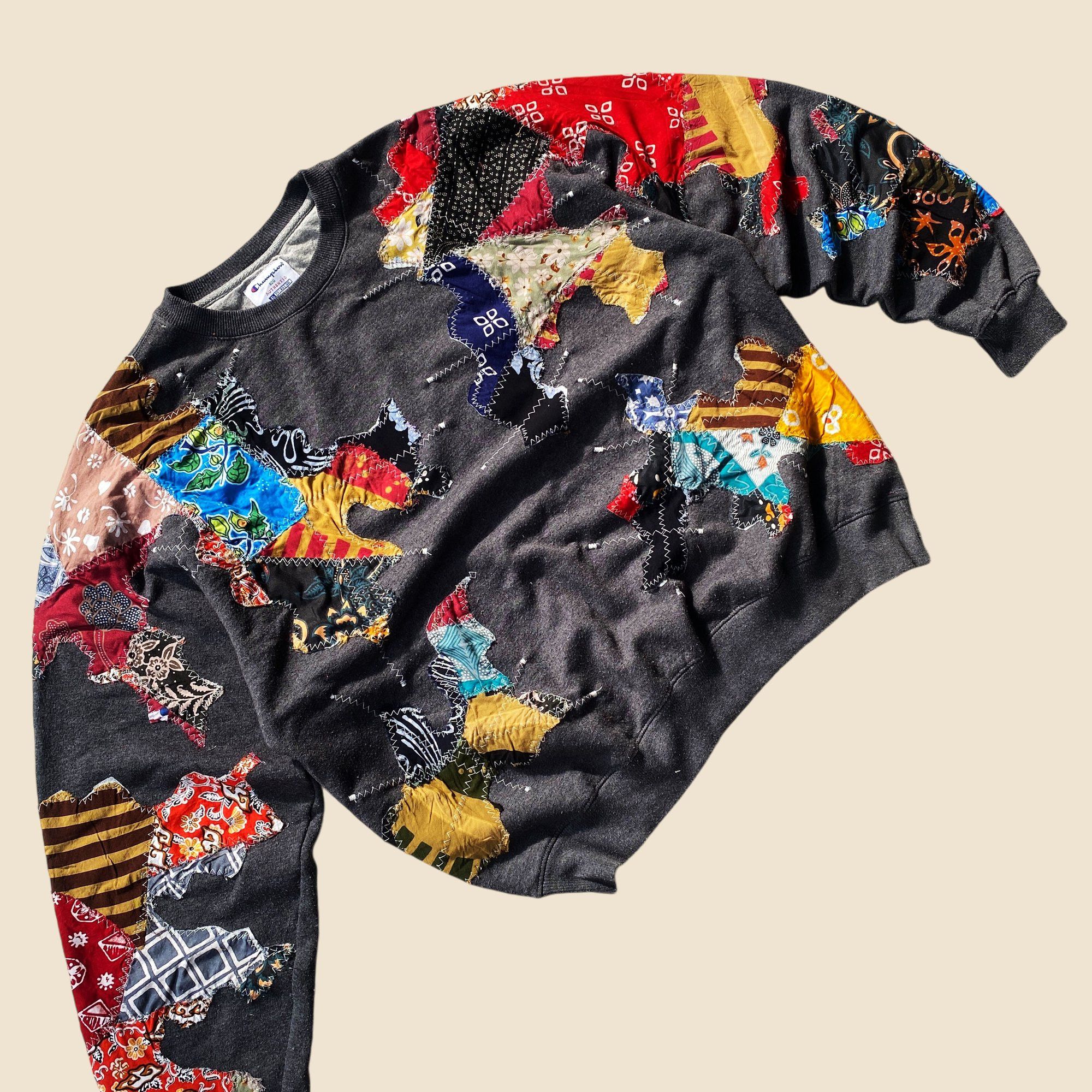 Handmade × Japanese Brand 1 OF 1 REWORKED INDONESIAN BATIK PATCHWORK SWEATSHIRT SIZE M Size US M / EU 48-50 / 2 - 2 Thumbnail