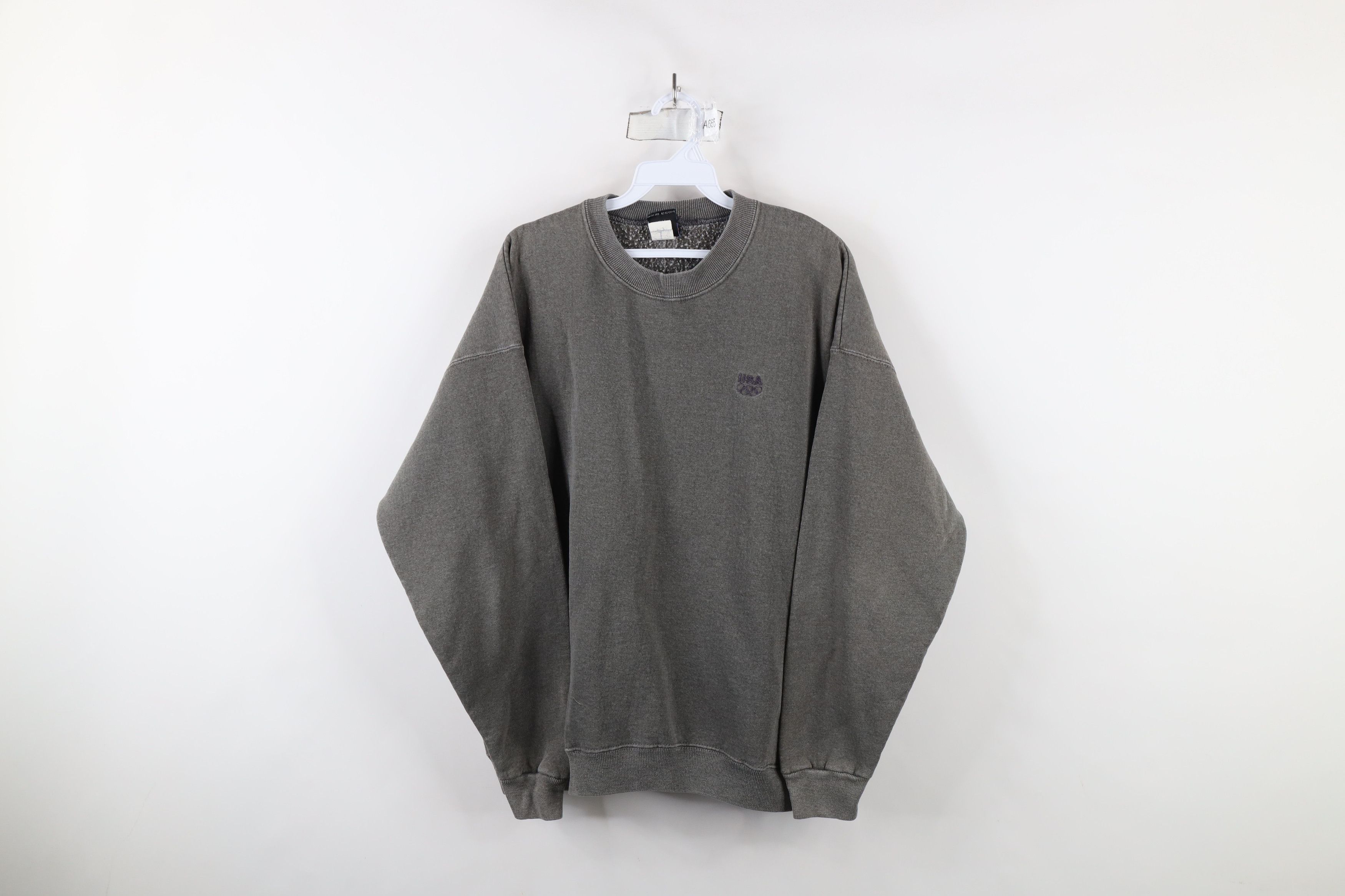 Vintage Vintage 90s USA Olympics Faded Crewneck Sweatshirt Gray USA Size US XL / EU 56 / 4 - 1 Thumbnail