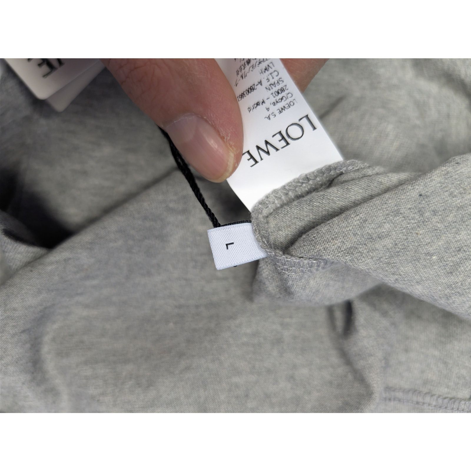 Loewe o1rshd1 Anagram-embroidered Cotton T-shirt in Grey Size US L / EU 52-54 / 3 - 17 Thumbnail