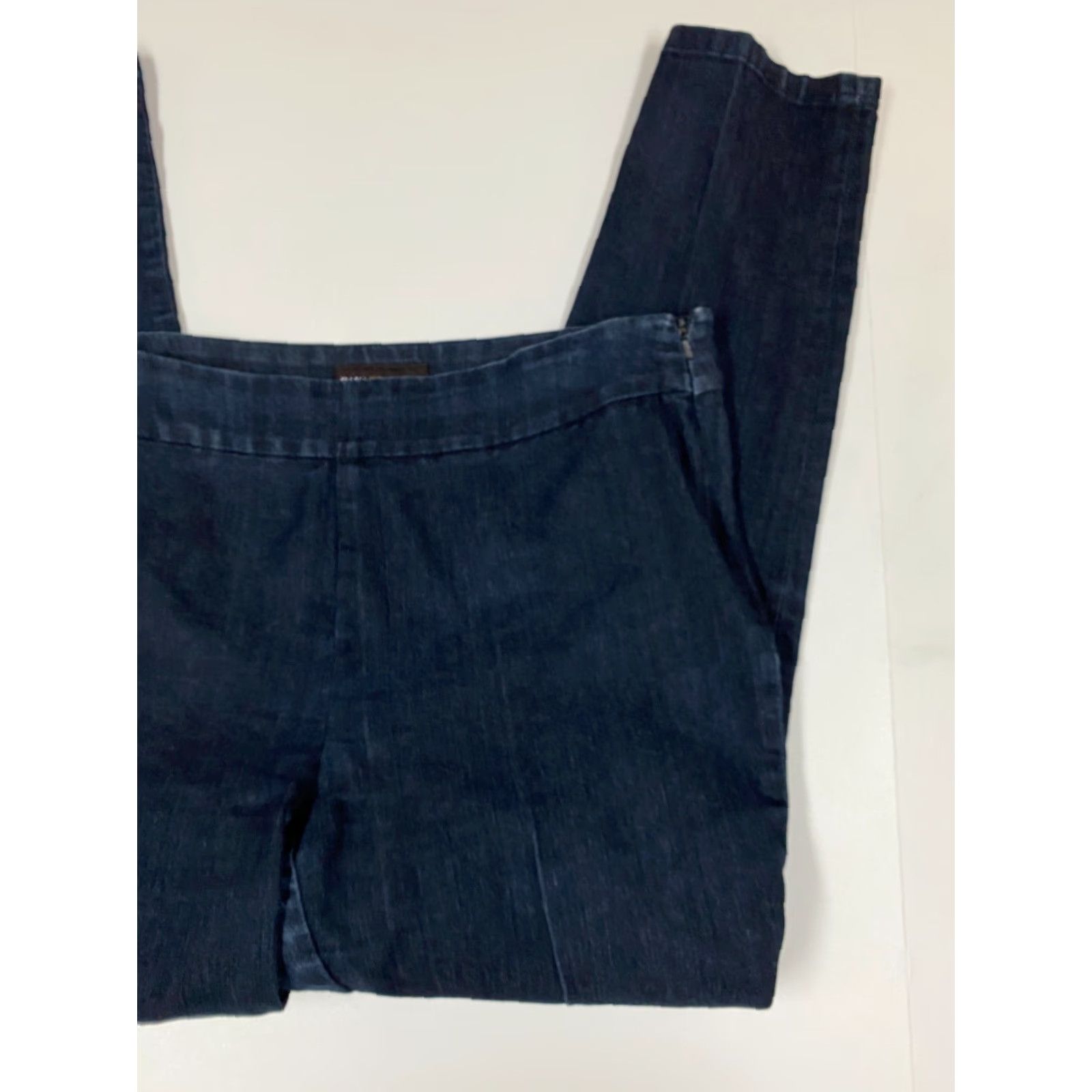 Vintage Dana Buchman Jeans Women's Regular Size 10 Blue Dark Denim Straight 28in Inseam Slimming Stretch Size 32" / US 10 / IT 46 - 2 Thumbnail