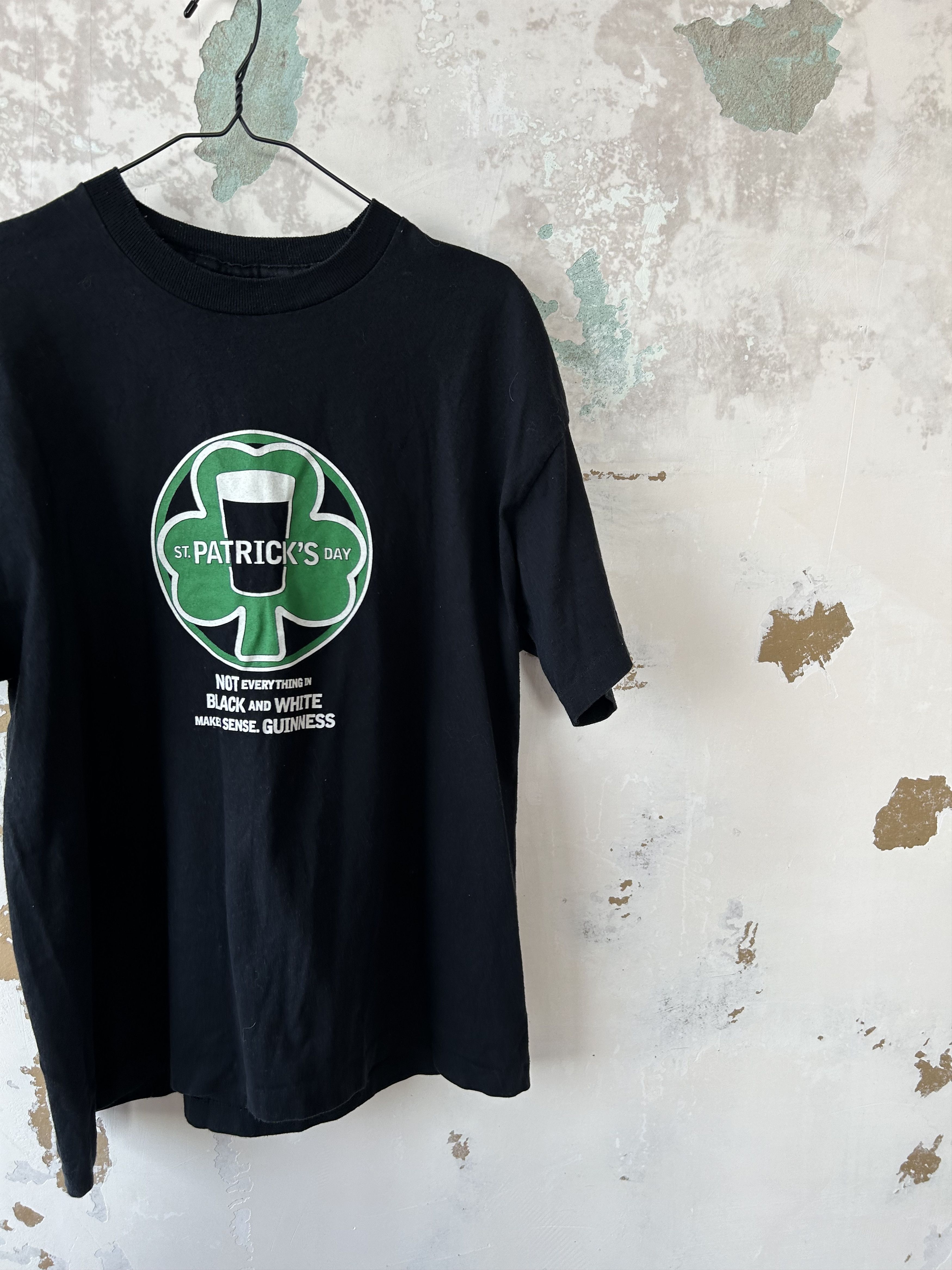 Vintage Vintage 90’s Guinness St. Patrick’s day 1998 t-shirt Size US XL / EU 56 / 4 - 2 Thumbnail