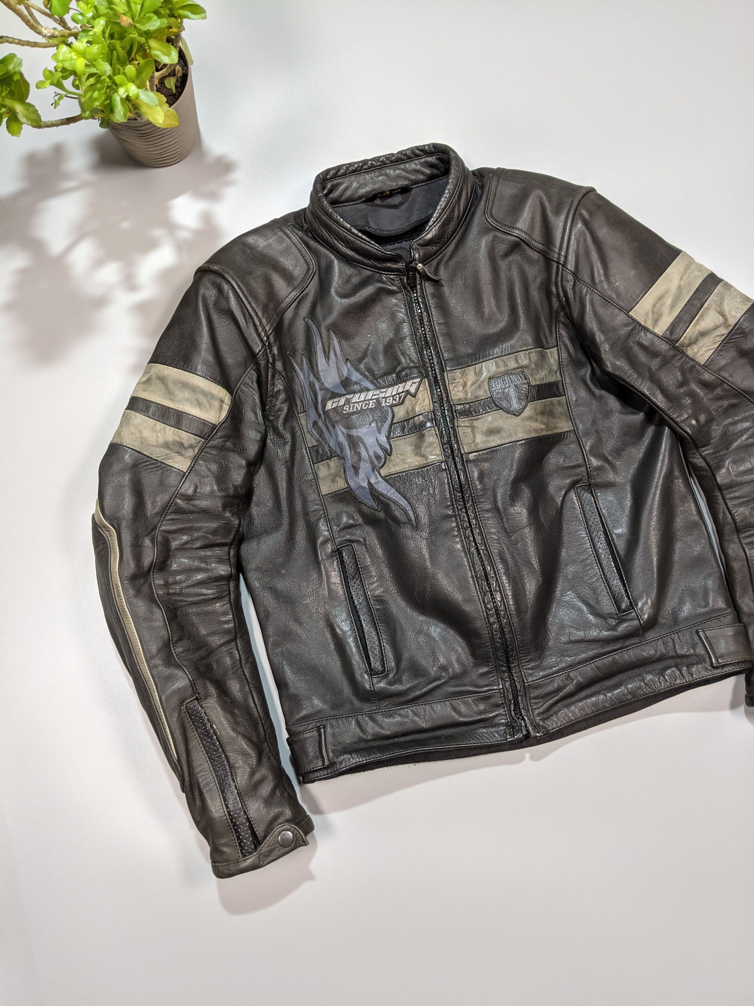 Vintage Vintage Men's Leather Heavyweight Motorcycle Biker Jacket Size US XL / EU 56 / 4 - 5 Thumbnail