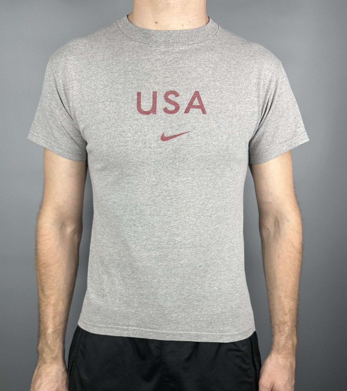 Nike Vintage Nike USA Center Swoosh Logo T Shirt Tee 90s Size US S / EU 44-46 / 1 - 2 Thumbnail