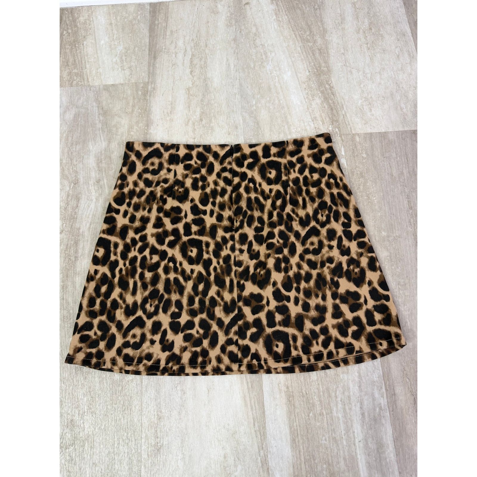 Reformation Reformation Jeans Leopard Mini Skirt Size 8 Cheetah Size 30" / US 8 / IT 44 - 6 Thumbnail