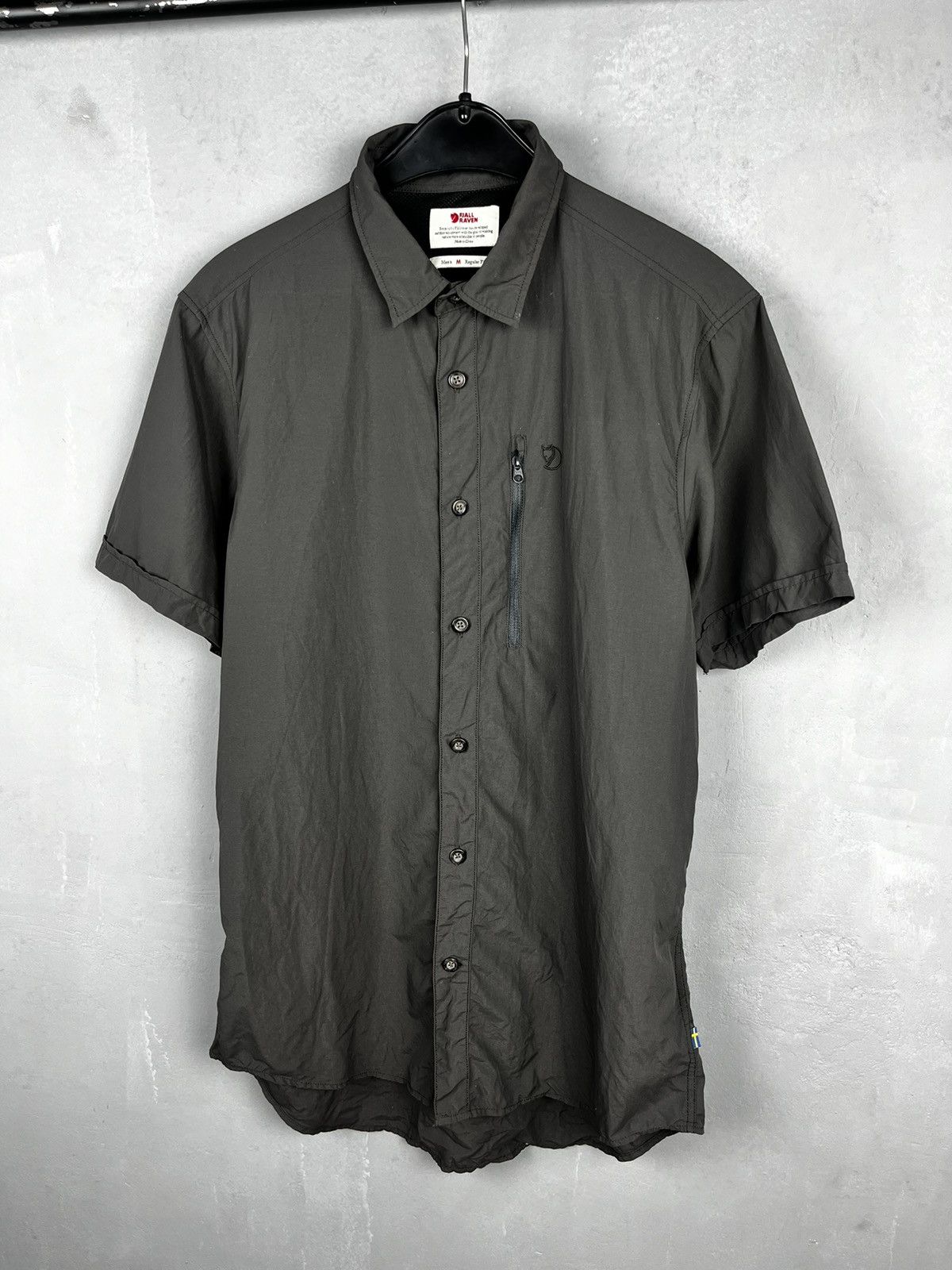 Fjallraven fjallraven outdoor shirt size M Size US M / EU 48-50 / 2 - 3 Thumbnail