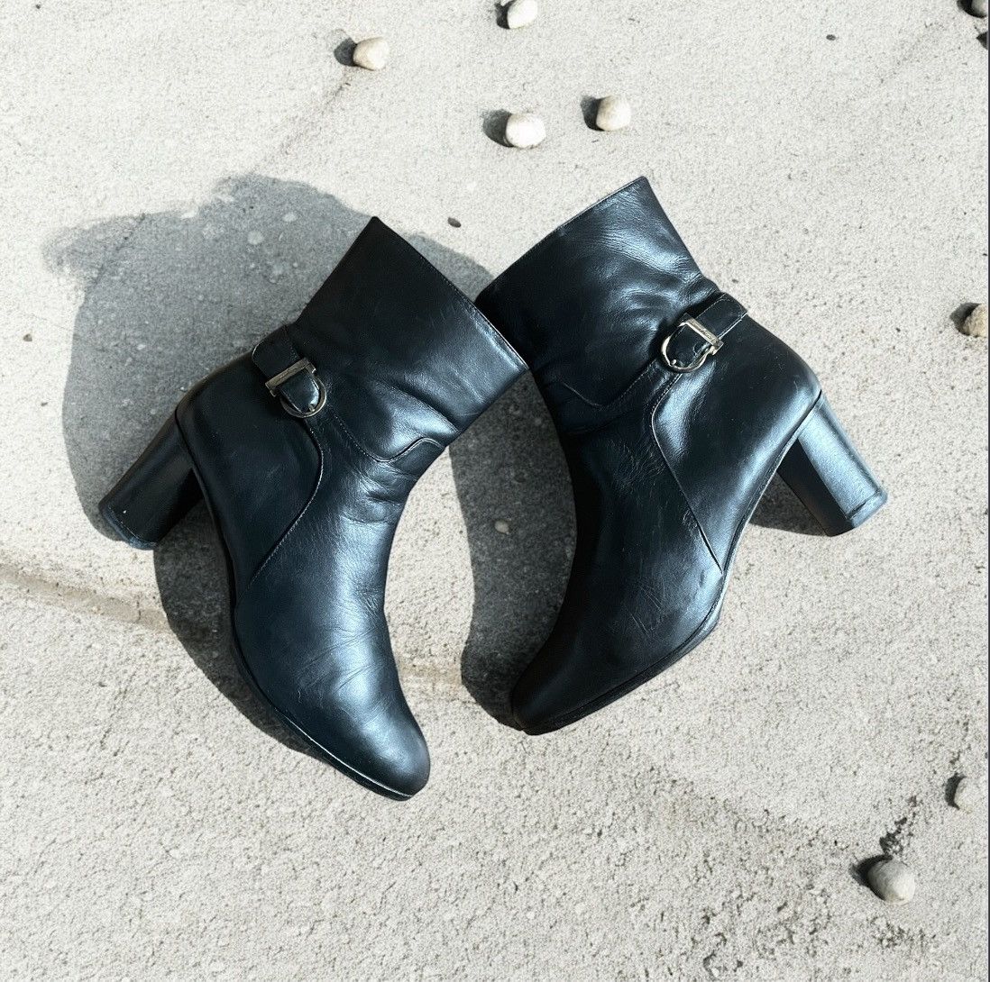 Salvatore Ferragamo Black Leather Salvatore Ferragamo classic Bootie Size 6 1/2 Size US 6.5 / IT 36.5 - 2 Thumbnail