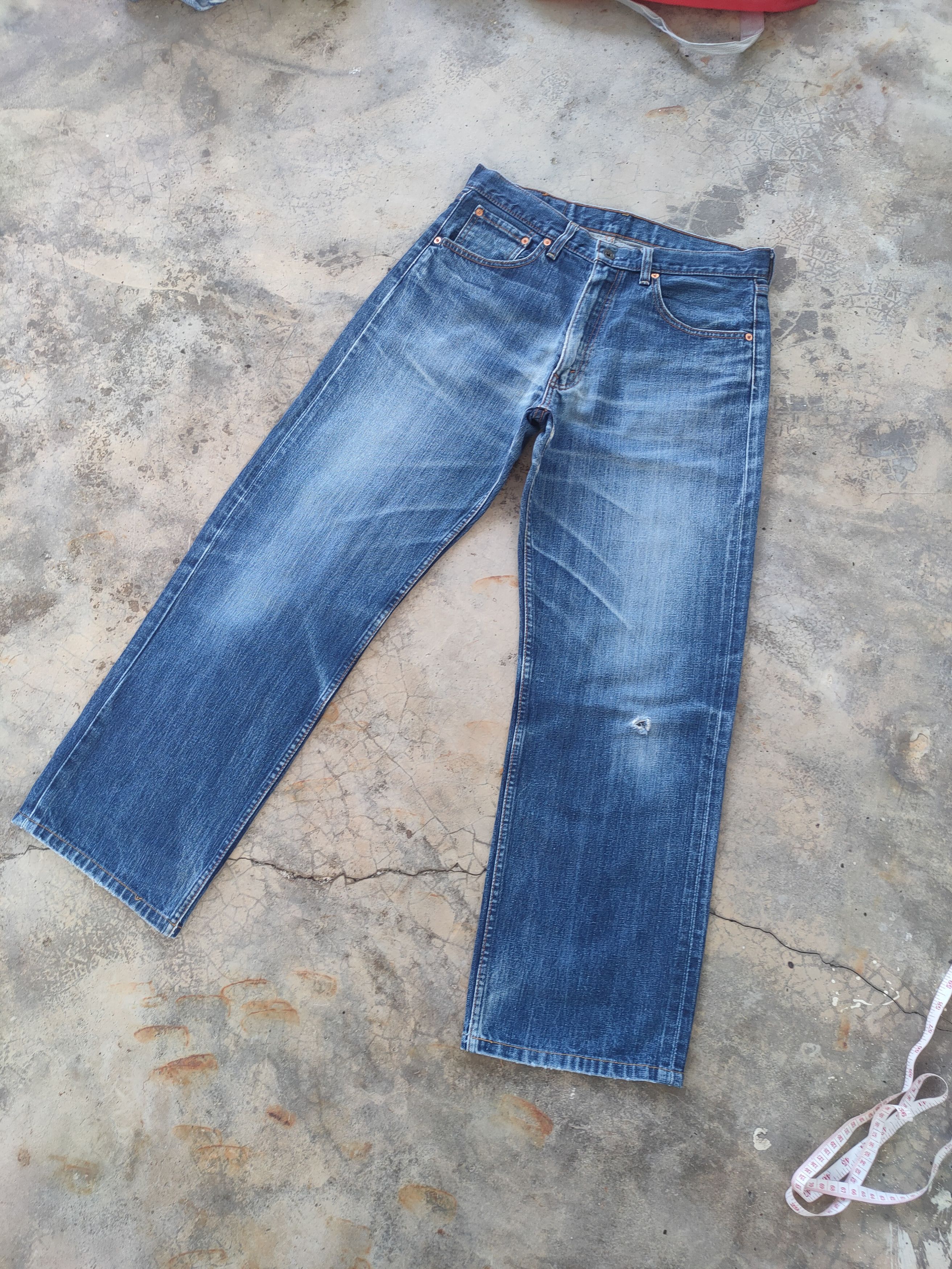 Levi's Vintage Clothing W33 VINTAGE LEVI'S 513 RIPPED FADED JEANS DENIM PANTS Size US 33 - 2 Thumbnail