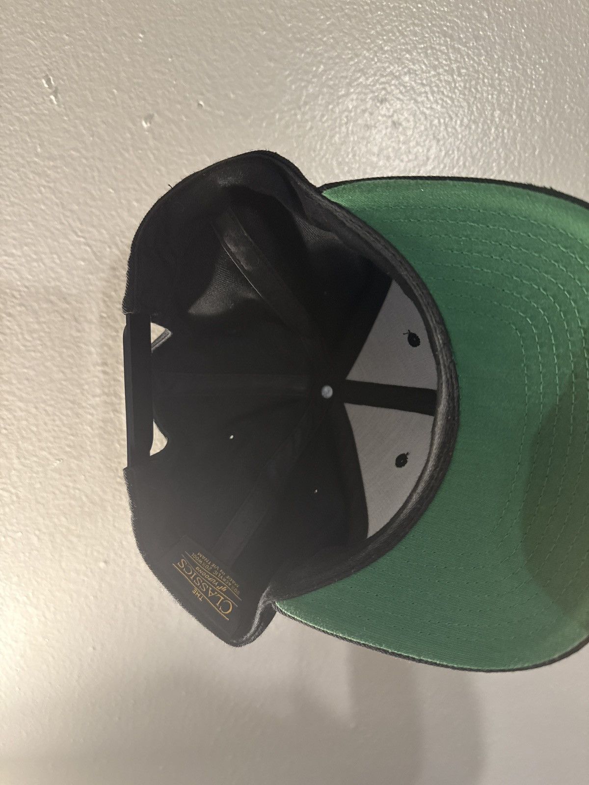 Kanye West RARE AUTHENTIC KANYE WEST YEEZUS TOUR SNAPBACK Size ONE SIZE - 2 Thumbnail