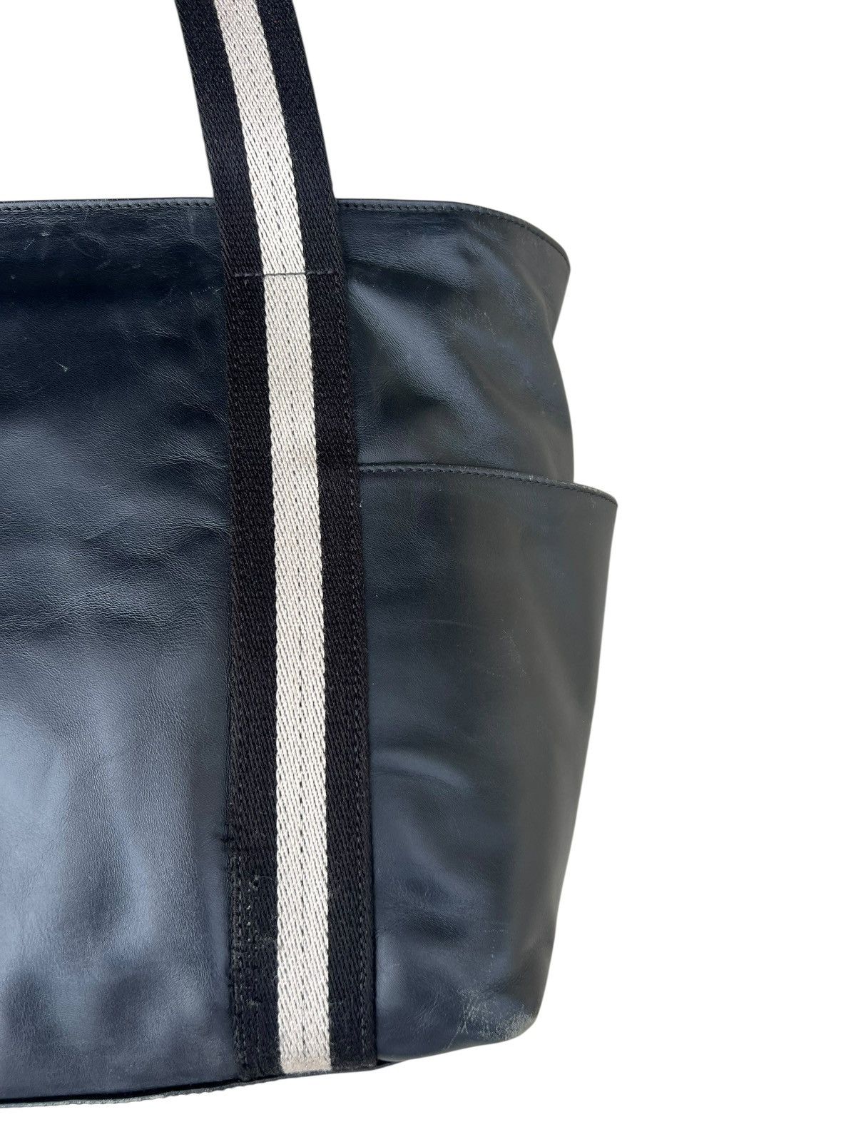Bally Bally Terrabella Scratches Patina Leather Tote Bag Size ONE SIZE - 7 Thumbnail
