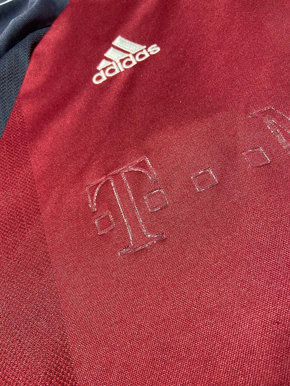 Adidas × Vintage Adidas FC Bayern Munich Jersey Z-Roberto 2002/03 T-Mobile Size US XL / EU 56 / 4 - 6 Thumbnail